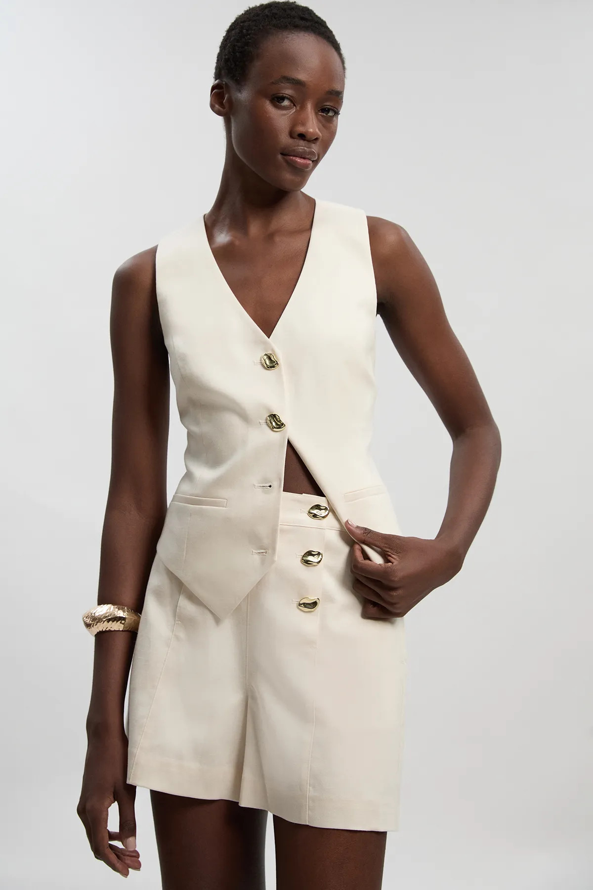 Ivory Tailored Linen Button Front Short | Karen Millen USA | Karen Millen US