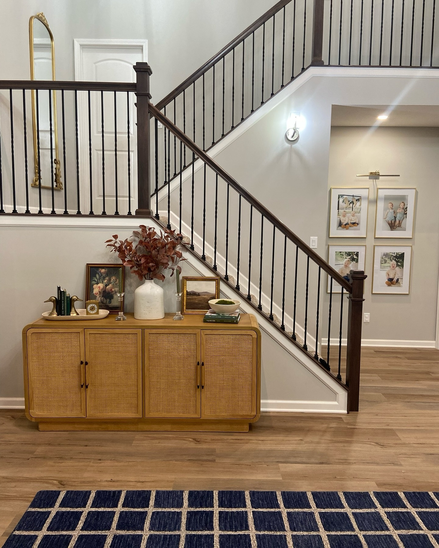 my views lately 📸

#neutraldecor #transitionaldesign #modernhomedecor #affordablehomedecor