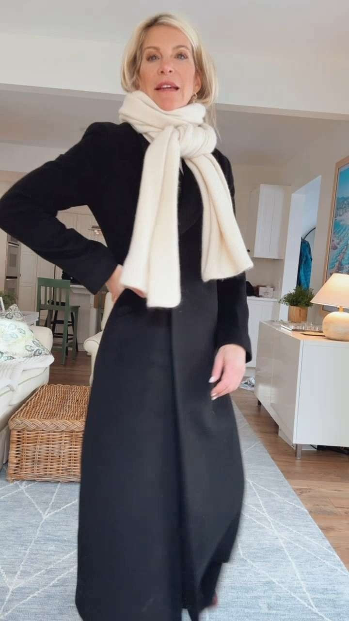 If you’ve been searching for white wide-leg jeans that aren’t too long or too cropped — these are just right. Flattering, easy to style, and the kind you’ll actually wear on repeat. I’ve got you. 
 @onequince #quincepartner @shop.ltk #liketkit 

 