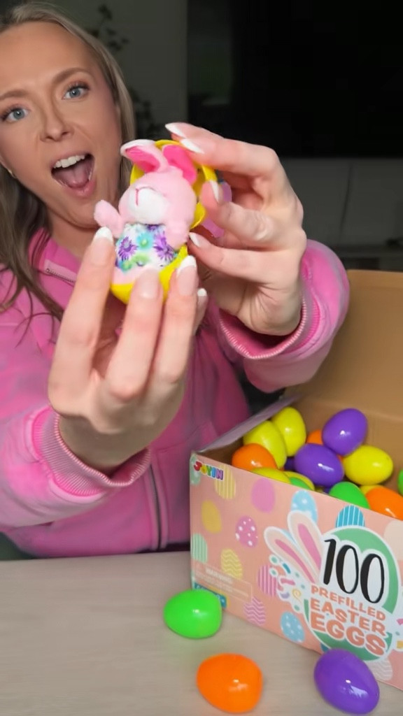 Prefilled Easter eggs 👏🏻🐣🩵

#easter #eastereggs #easterbasket #easteregghunt