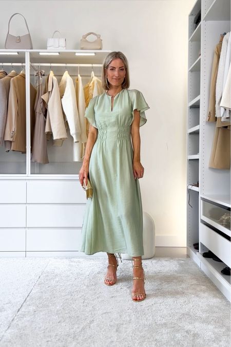 Sage green smocked midi dress wearing xs. Perfect for graduation! 

‼️Don’t forget to tap 🖤 to add this post to your favorites folder below and come back later to shop

Make sure to check out the size reviews/guides to pick the right size



#LTKFindsUnder100 #LTKStyleTip #LTKSeasonal