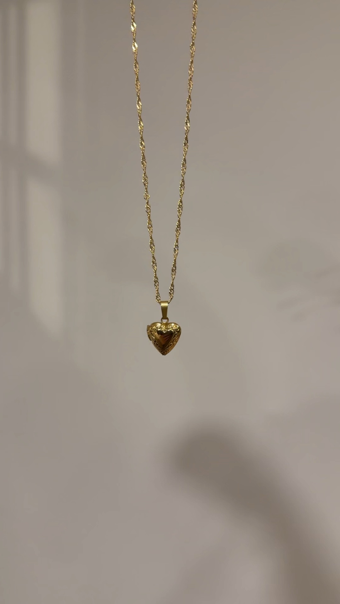 The sweetest heart locket❤️
