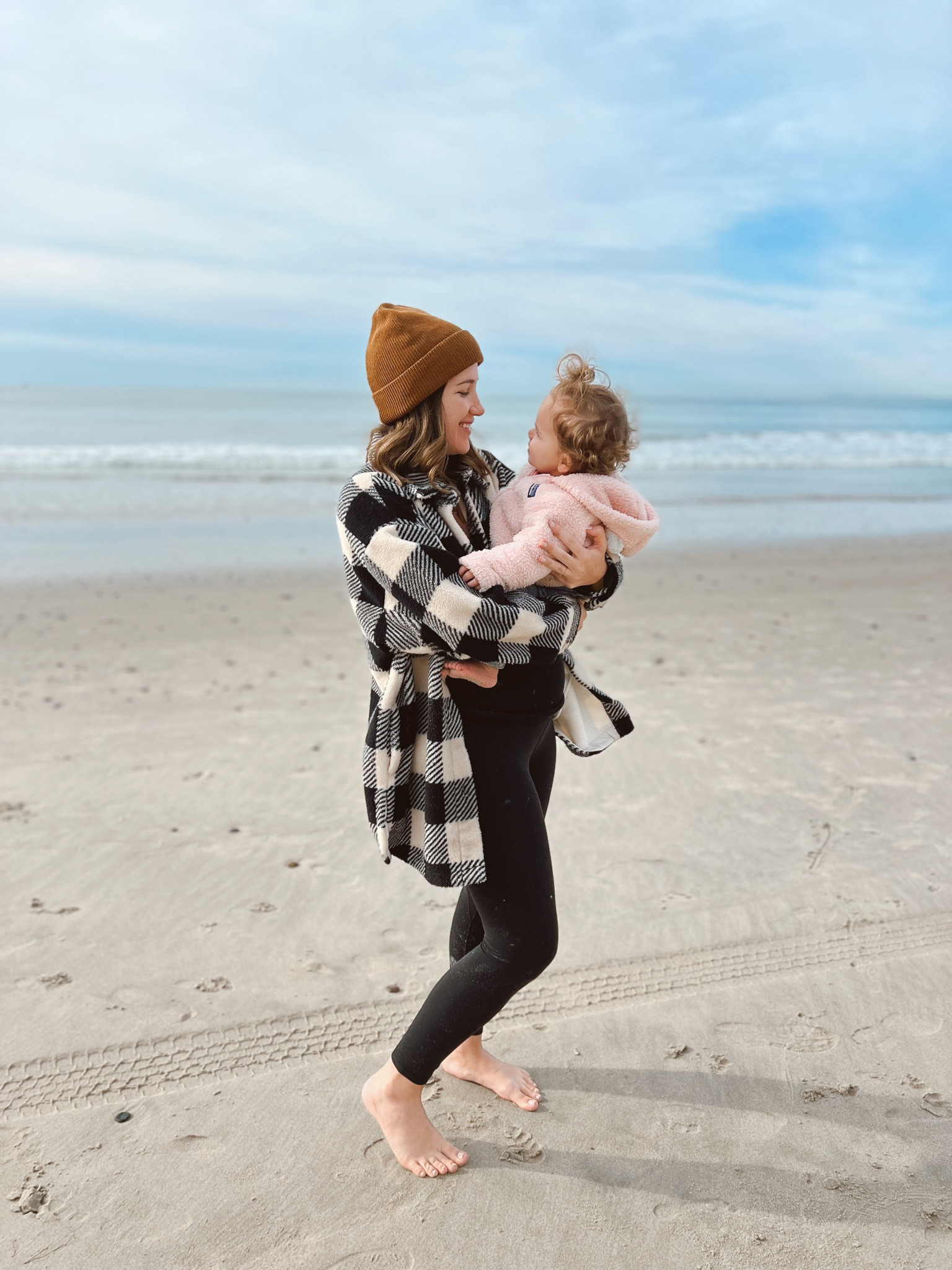 coziest shacket I’ve been wearing (in both colors) basc every day since I got it. oversized fit, this is a medium but it’s biggg 