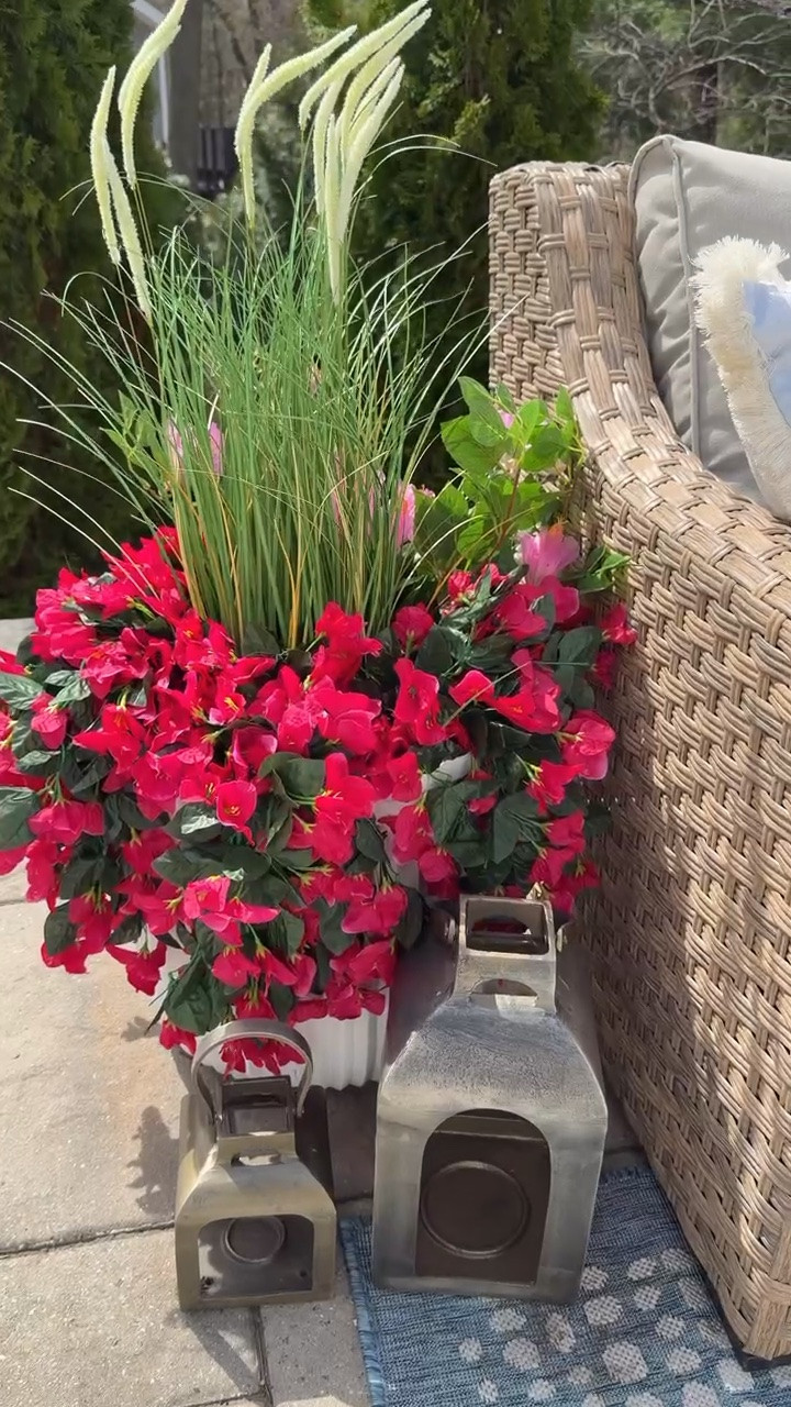 These are some of my favorite faux flowers that lasted me all summer long even sitting right in the sun!

#LTKSeasonal #LTKHome