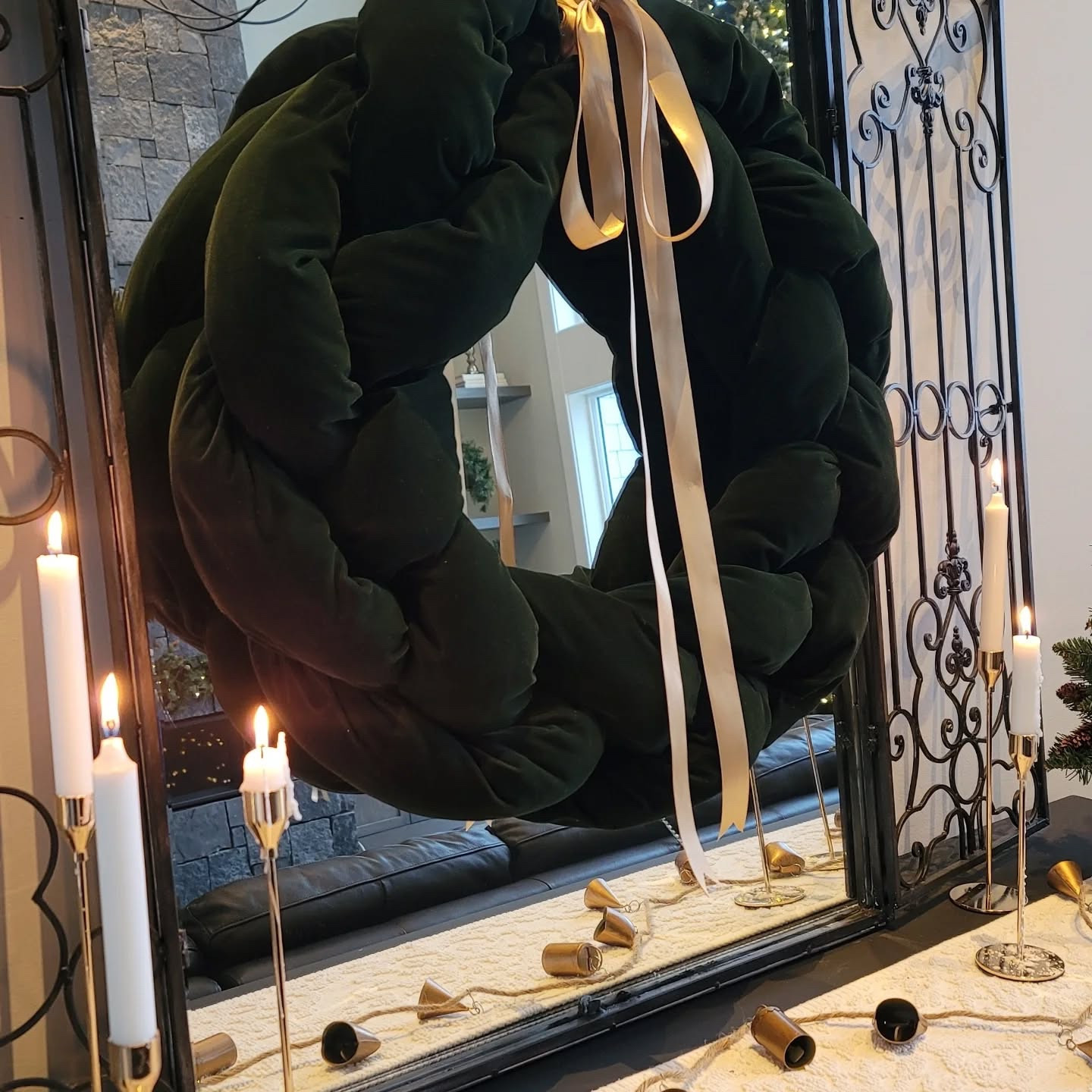 Here is a close up of the deep green velvet braided wreath I made. I saw this wreath online and had to make one. It looks pretty with a gold satin ribbon or a pearl and crystal garland from Balsam Hill. Swipe thru to see all the photos. All the instructions are on my blog so come on over and check it out. A link is in my bio.

If you don’t want to make it you can also buy it and I have included a product link.


Elegant Christmas decor / Luxury Christmas decor / Dark green Christmas decorations /

#LTKCyberWeek #LTKHoliday #LTKHome