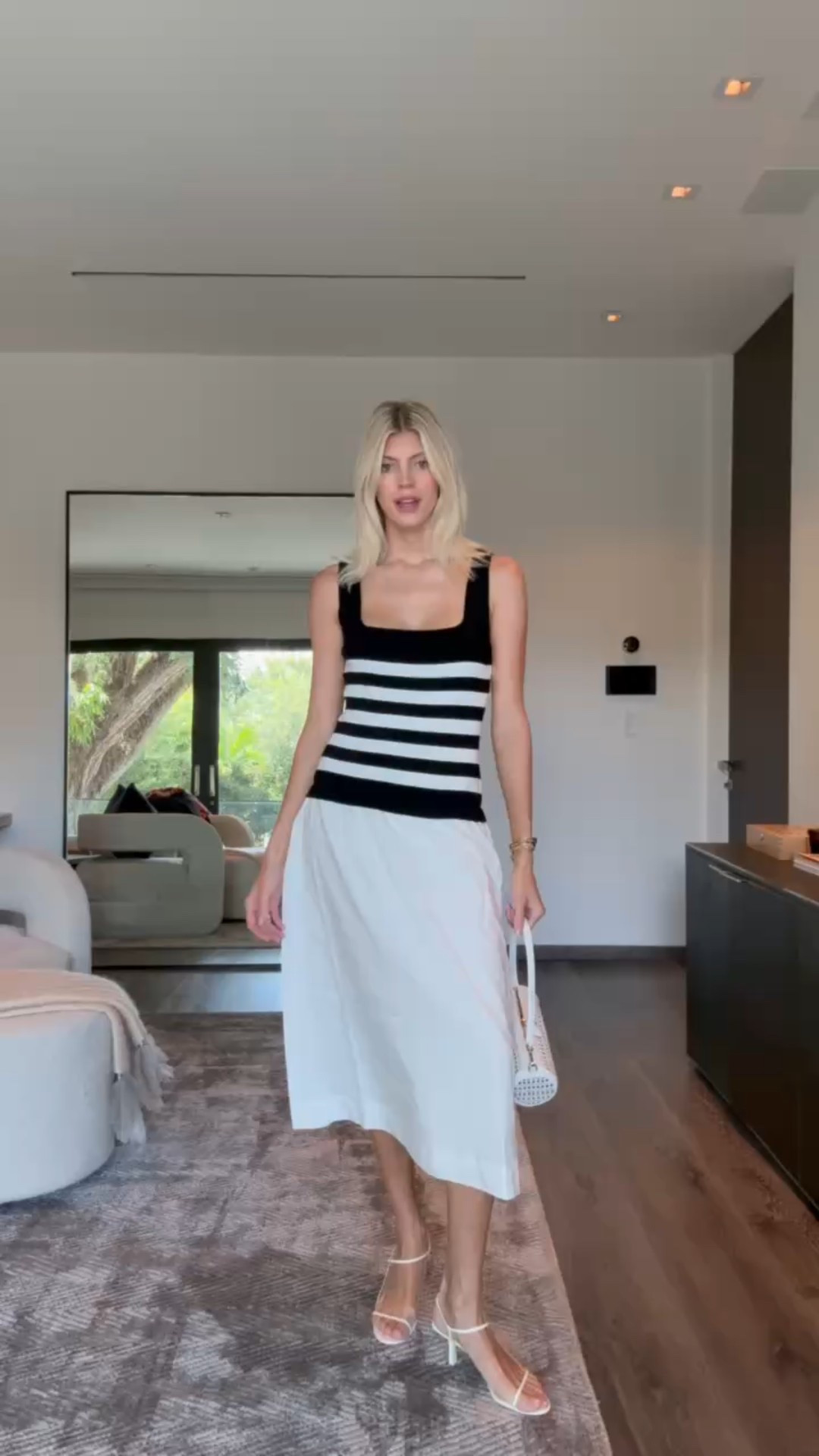 I love this two-toned dress for Summer! 🤍

#LTKStyleTip #LTKSeasonal #LTKItBag