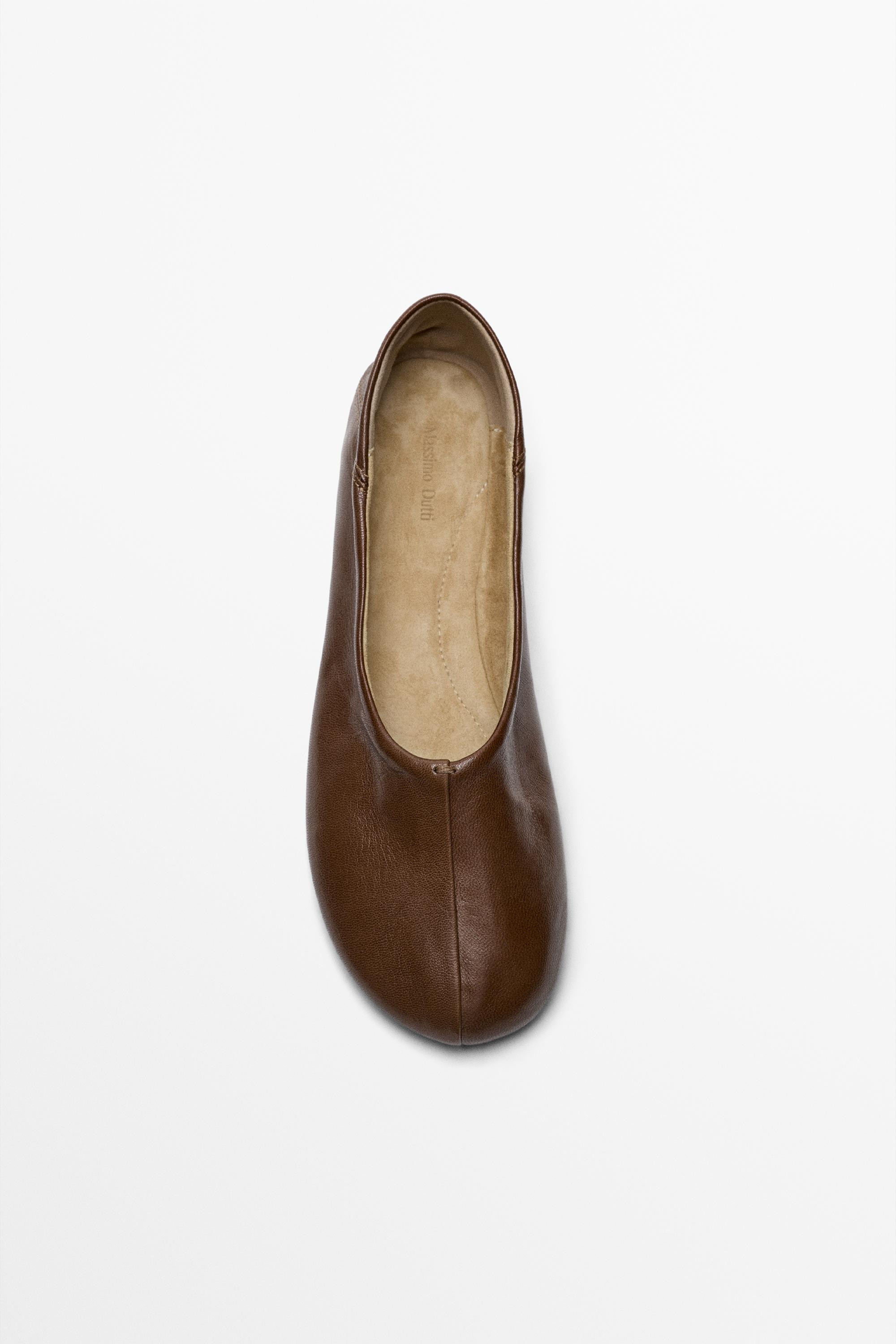 Ballerine en cuir souple | Massimo Dutti FR