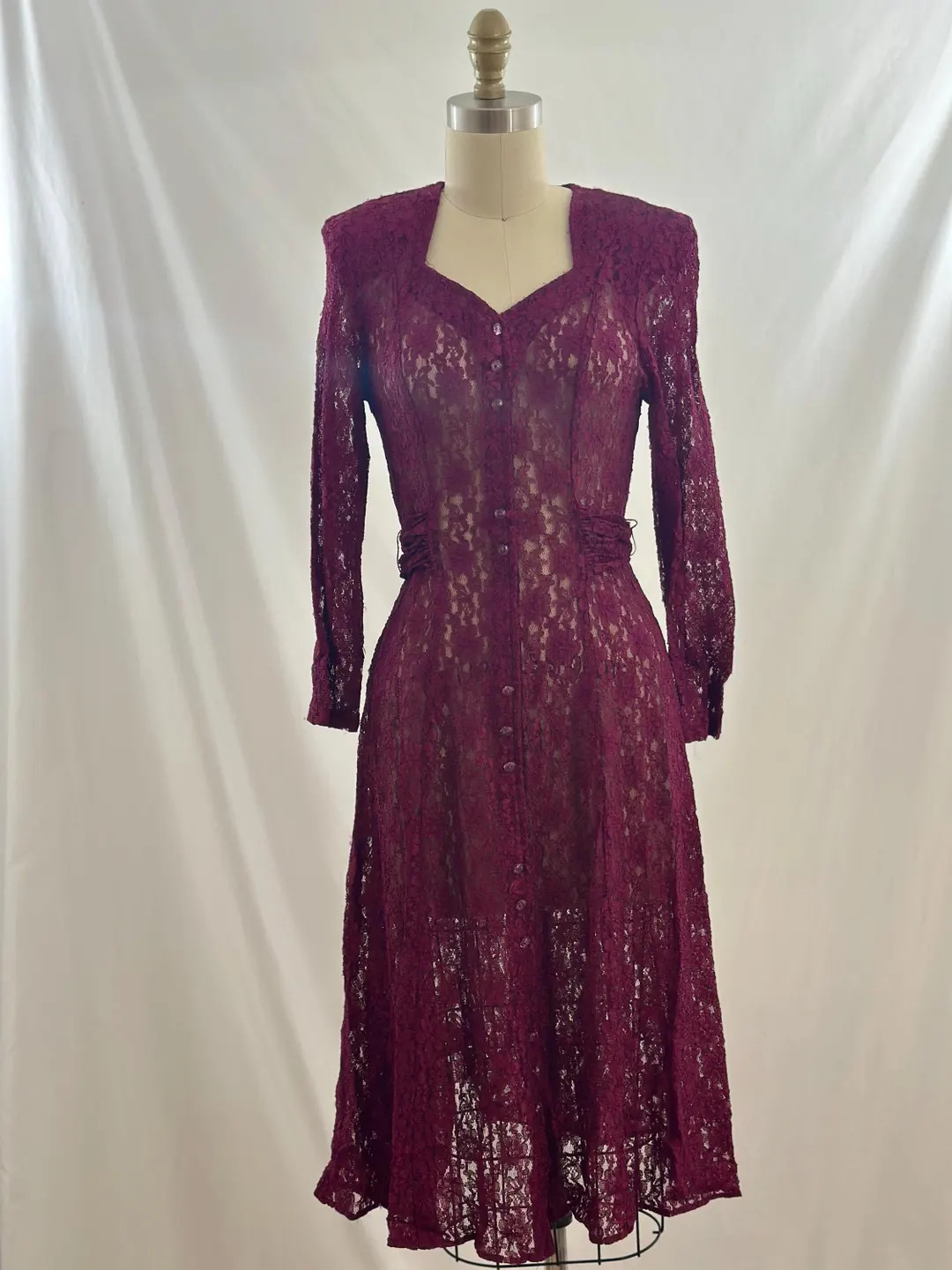 Vestido midi vintage de encaje burdeos de los años 80: vestido de cóctel transparente con boton... | Etsy (US)