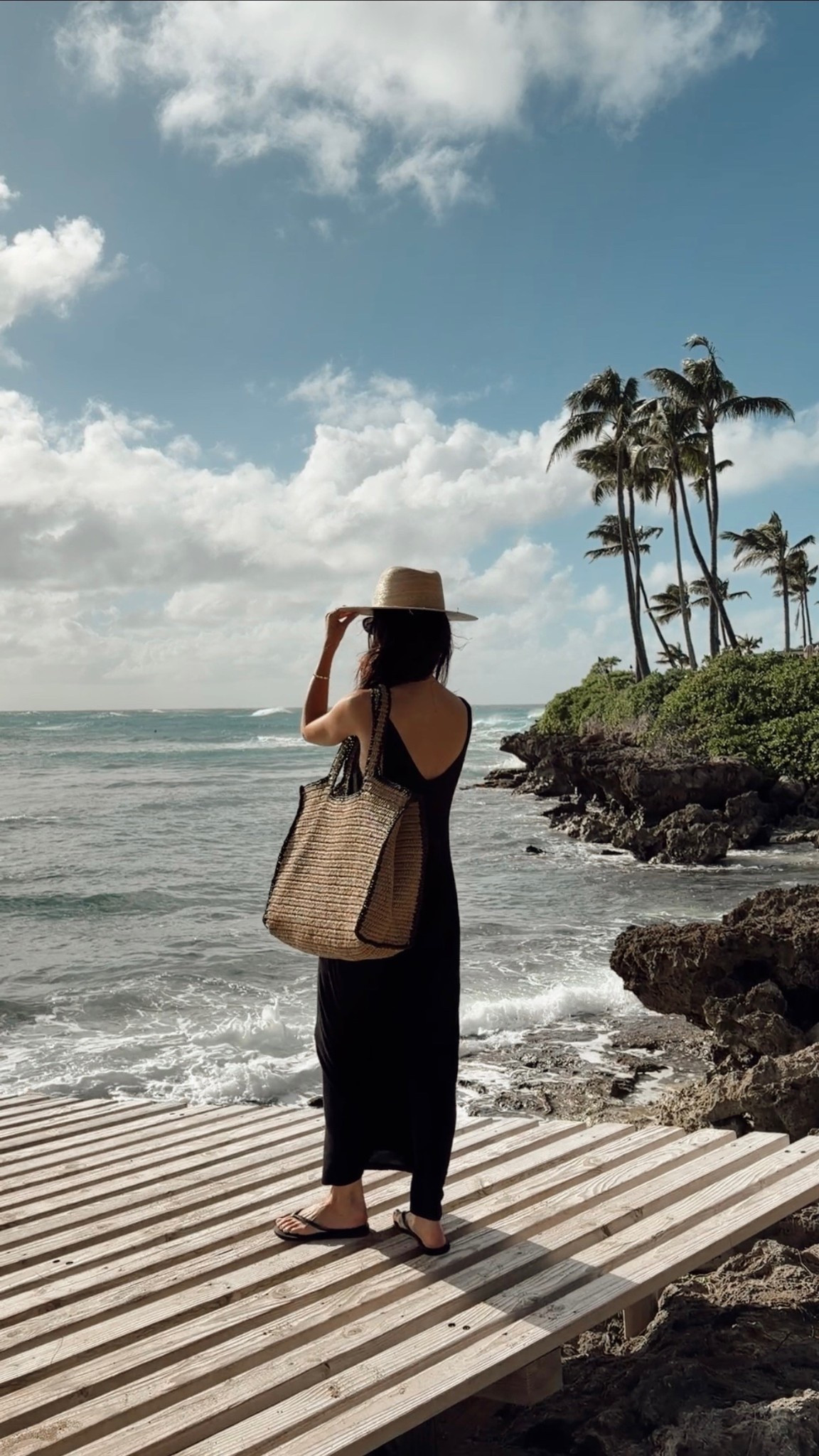 I’m just shy of 5-7” wearing the size small dress and I’m loving this tote bag from Target! #stylinbyaylin #aylin #travel #Hawaii

#LTKSeasonal #LTKTravel #LTKmomlife