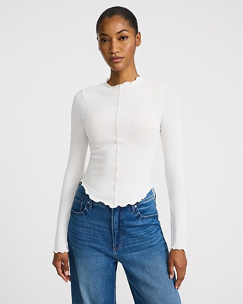 Crew Neck Long Sleeve Scalloped Tee | Express