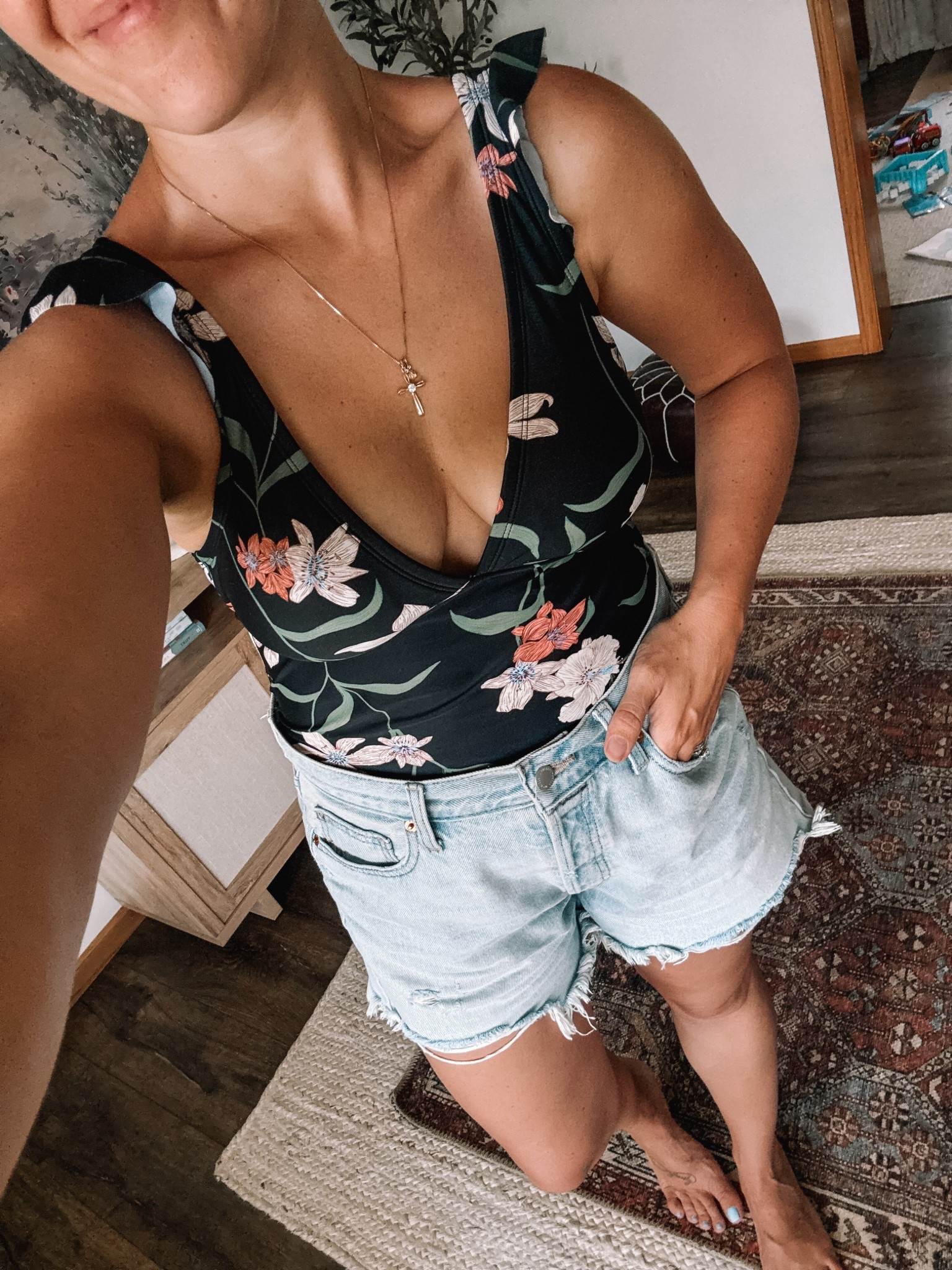 Living in this one piece swimsuit. Nursing friendly + has tummy control. The best postpartum swimsuit.

Medium 

#LTKFindsUnder50 #LTKSummerEdit #LTKSwim