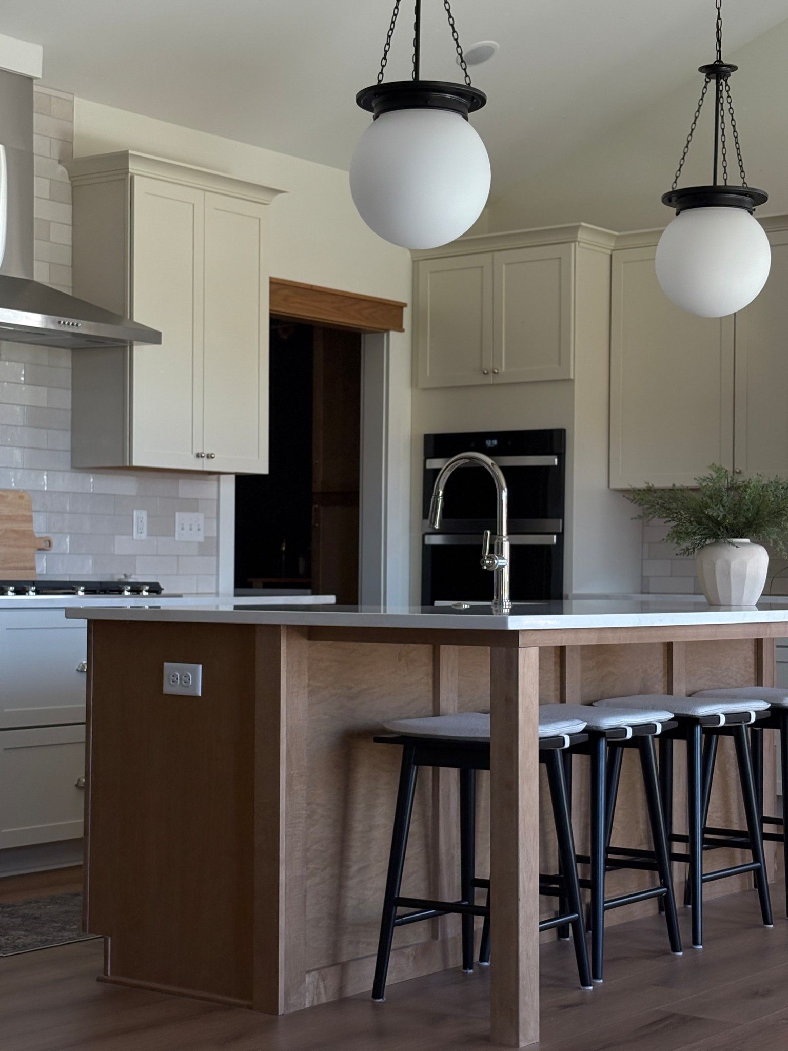 Kitchen lighting and barstools 

#LTKHome