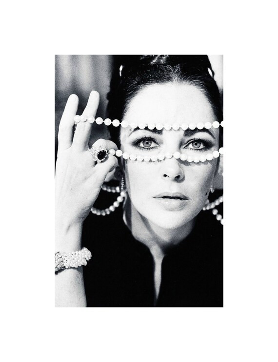 Elizabeth Taylor vintage photograph, housewarming gifts, Old Hollywood art, prints and posters, L... | Etsy (US)