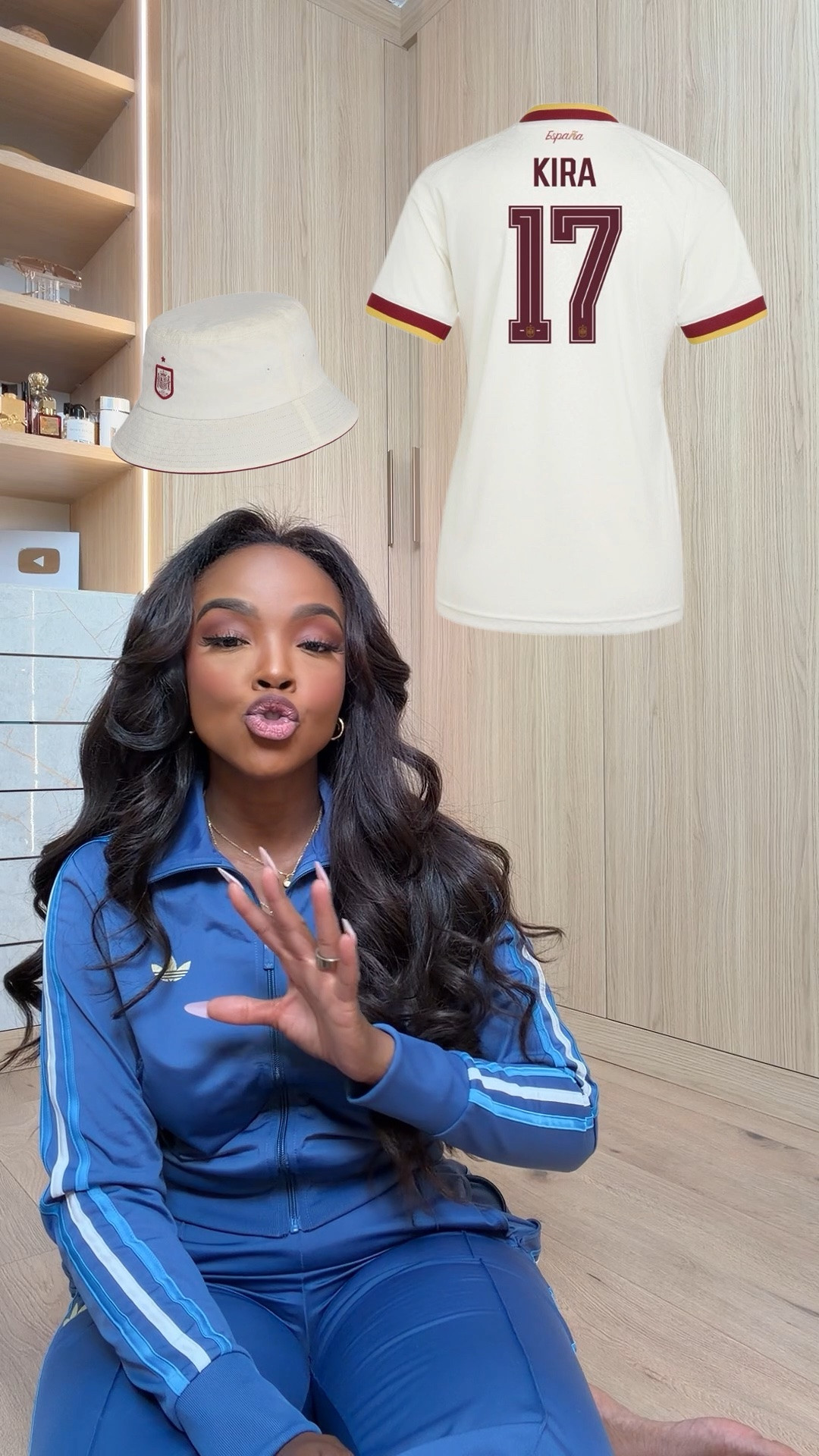 ⚽️ GAME DAY, BUT MAKE IT CUTE ⚽️

Had to show you this personalized Spain jersey and matching bucket hat because the details are everything. Whether you're heading to a match, watching with friends, or just repping your team, this set is such a fun way to do it in style.

✨ Perfect for:
• FIFA watch parties
• Soccer matches
• Summer travel
• Sporting events
• Casual weekends
• Team spirit days

Custom pieces always make the best statement.

Everything is linked below!

xx Kira | IG: KirasFashionFinds

34D - 27 - 40 • Size Small or 4