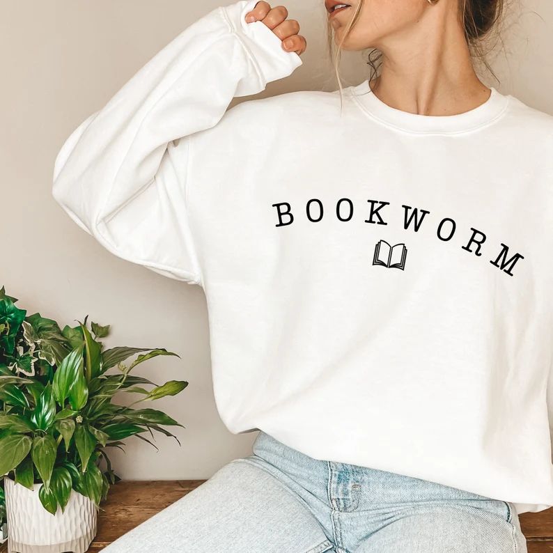 Bookworm Sweater,Just One More Chapter, Reading Sweatshirt, Book Lover Shirt, Librarian Shirts, T... | Etsy (CAD)