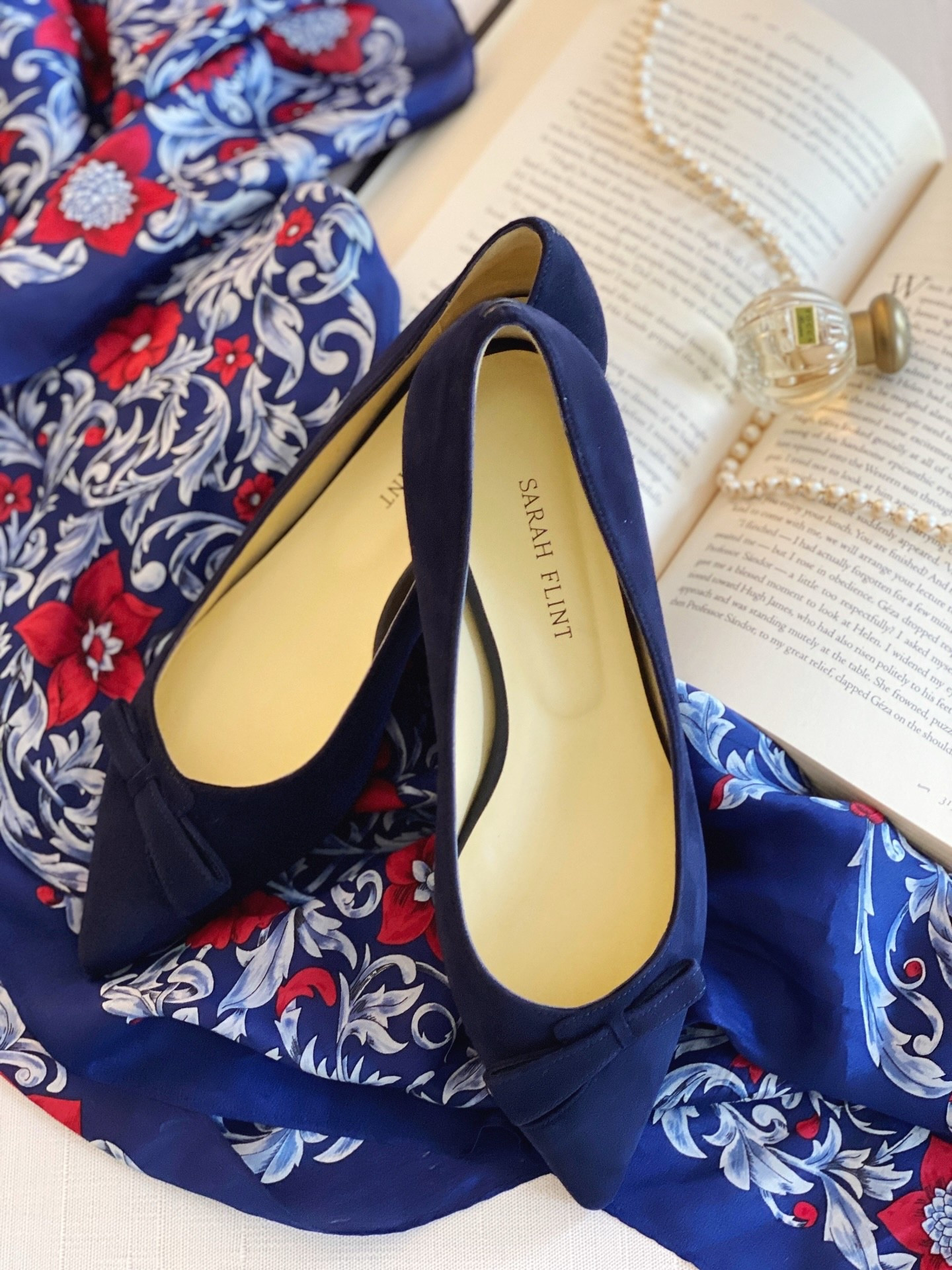 Always obsessing about my Natalie’s from @sarahflint_nyc no matter the season. Available in several color options, this is a shoe that will never go out of style.

#inmyflints #sarahflint #theavidpenstyle #styletips #classic #feminine