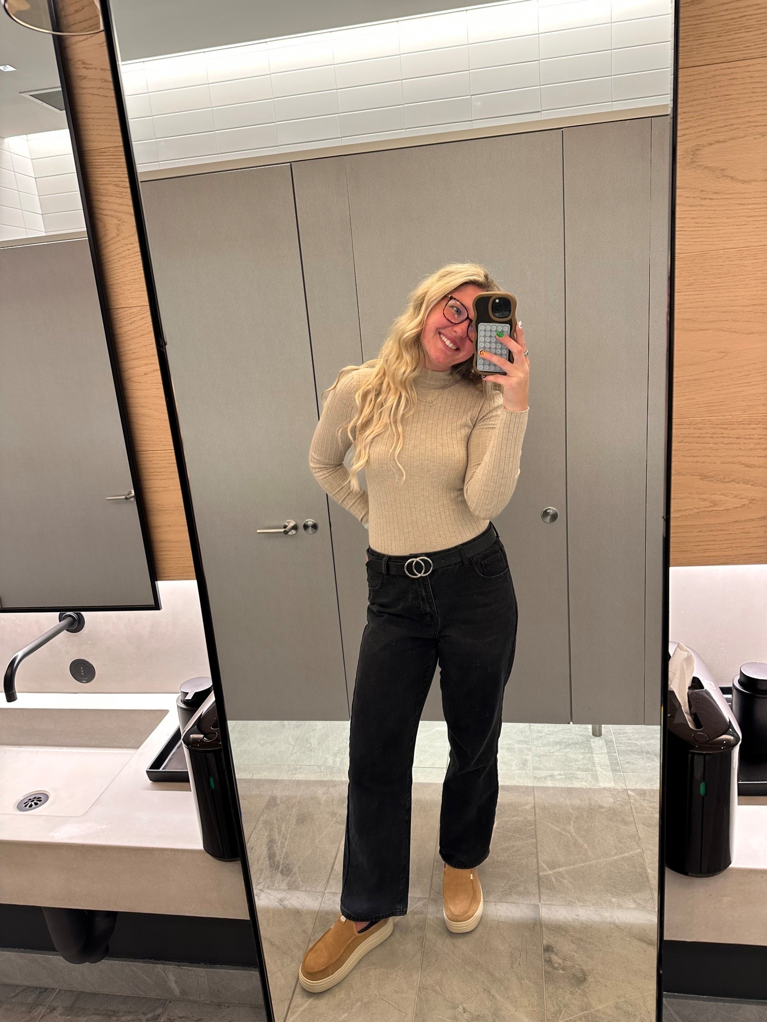 Happy Thursday! 

#LTKFindsUnder100 #LTKWorkwear #LTKSeasonal