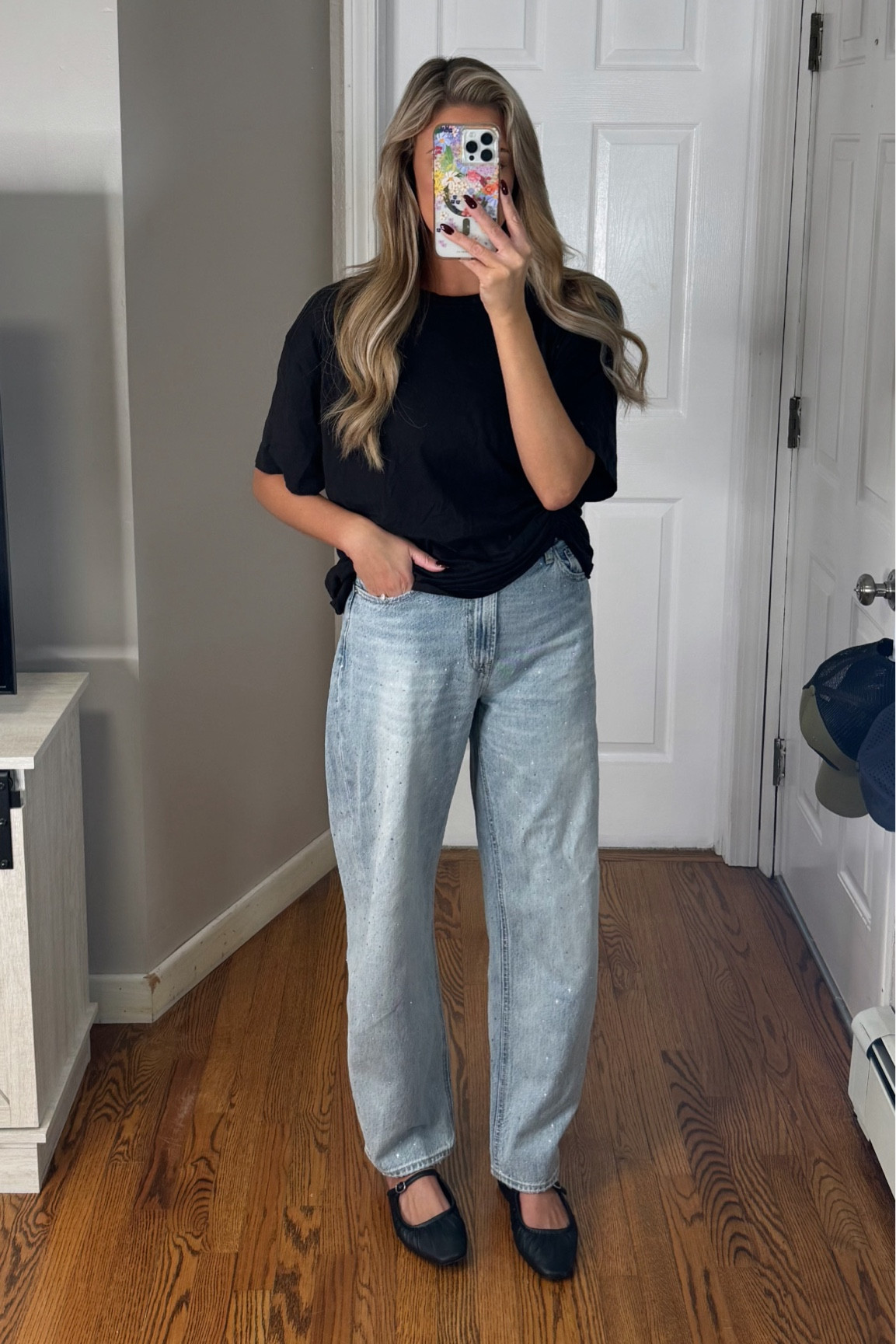 Just got these jeans and I’m obsessed! Great quality and the little rhinestones make them so fun/unique! 

#LTKStyleTip