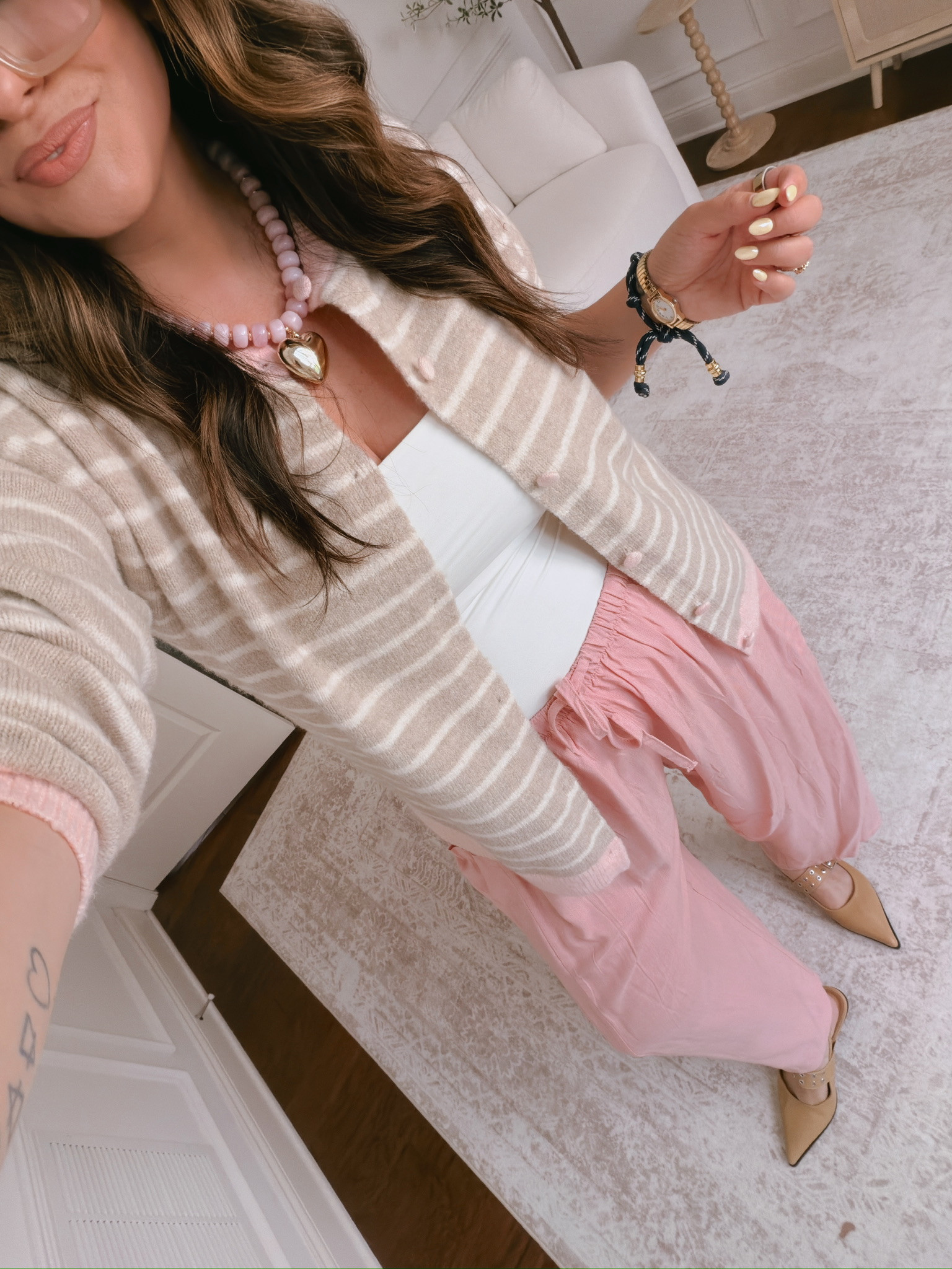 wearing a large in the top, XL in bottoms 

 #LTKSeasonal #LTKMidsize