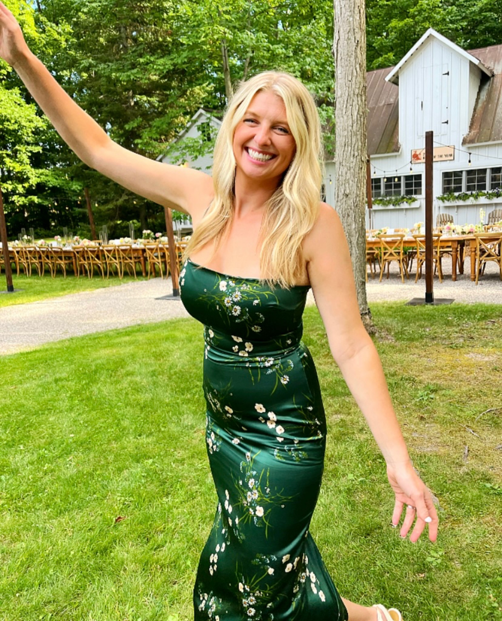 felt so pretty in this reformation dress 🫶🏼 fell in love with it online but got it new with tags on Poshmark. True to size - perfect to wear as fall wedding guest! 

#LTKstyletip #LTKwedding #LTKSeasonal