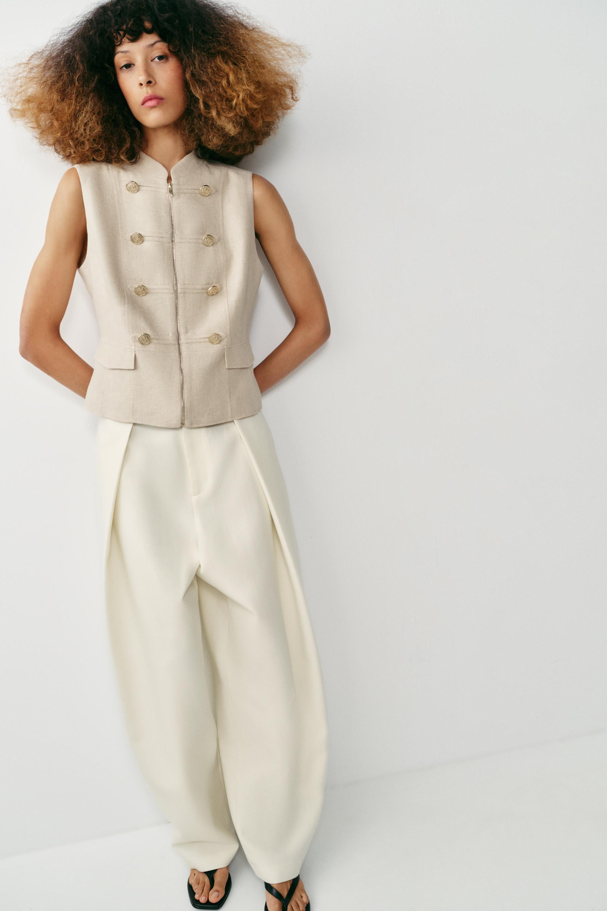 TAILORED FROG CLAPS VEST | Zara US