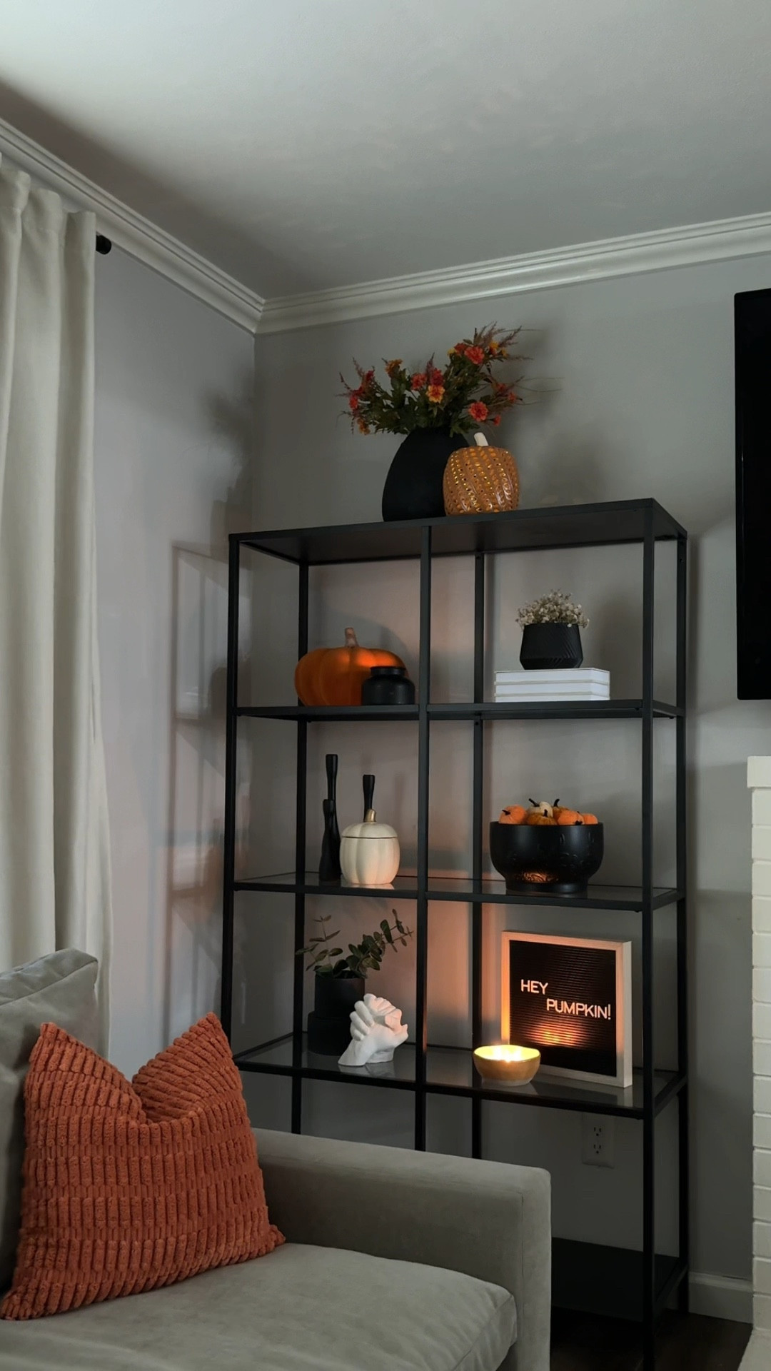 Fall decor 🧡✨ 

#LTKSeasonal #LTKHome #LTKFallSale