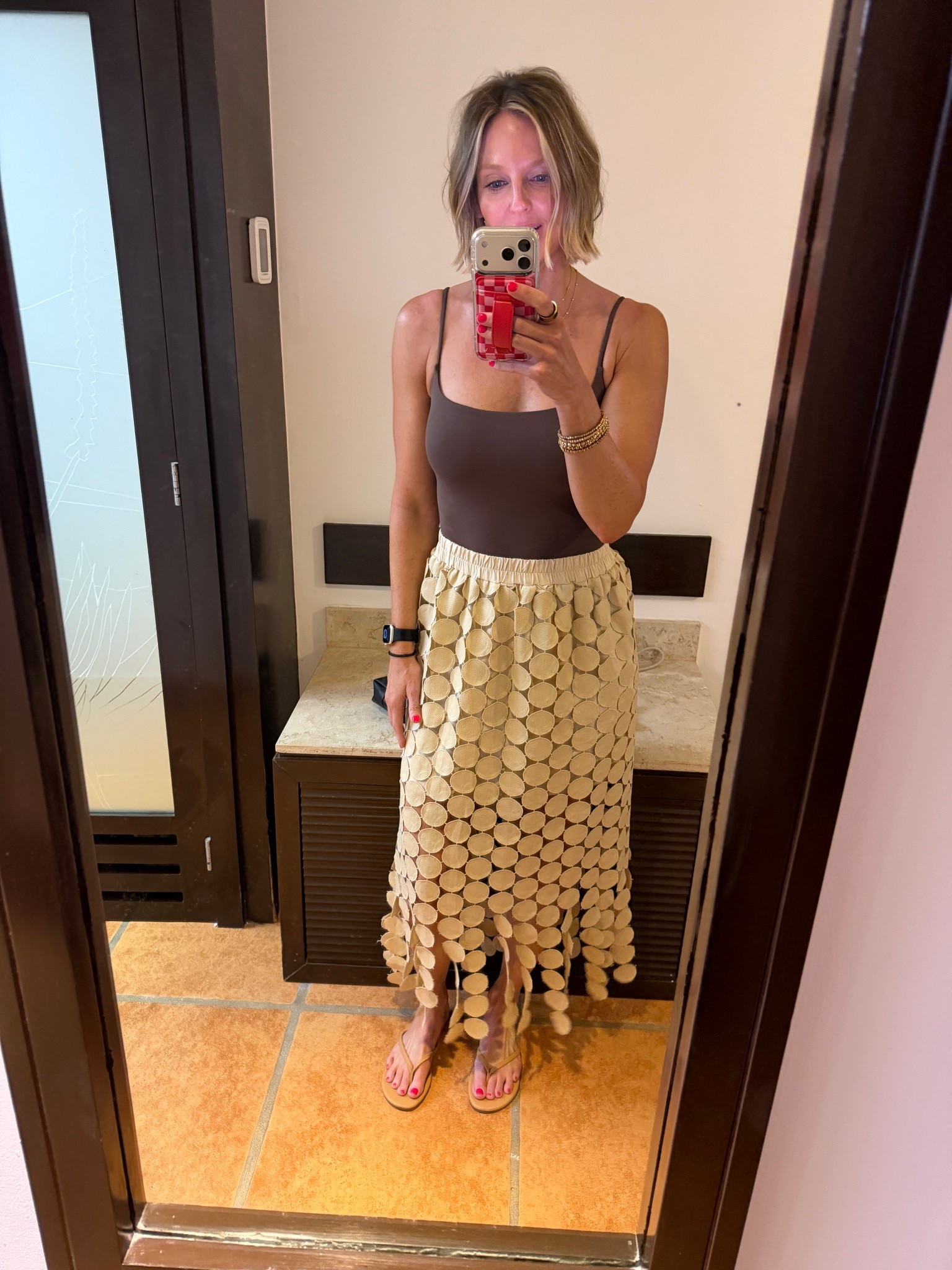 Cutest maxi skirt 🤎

Wearing medium in skirt and tank 