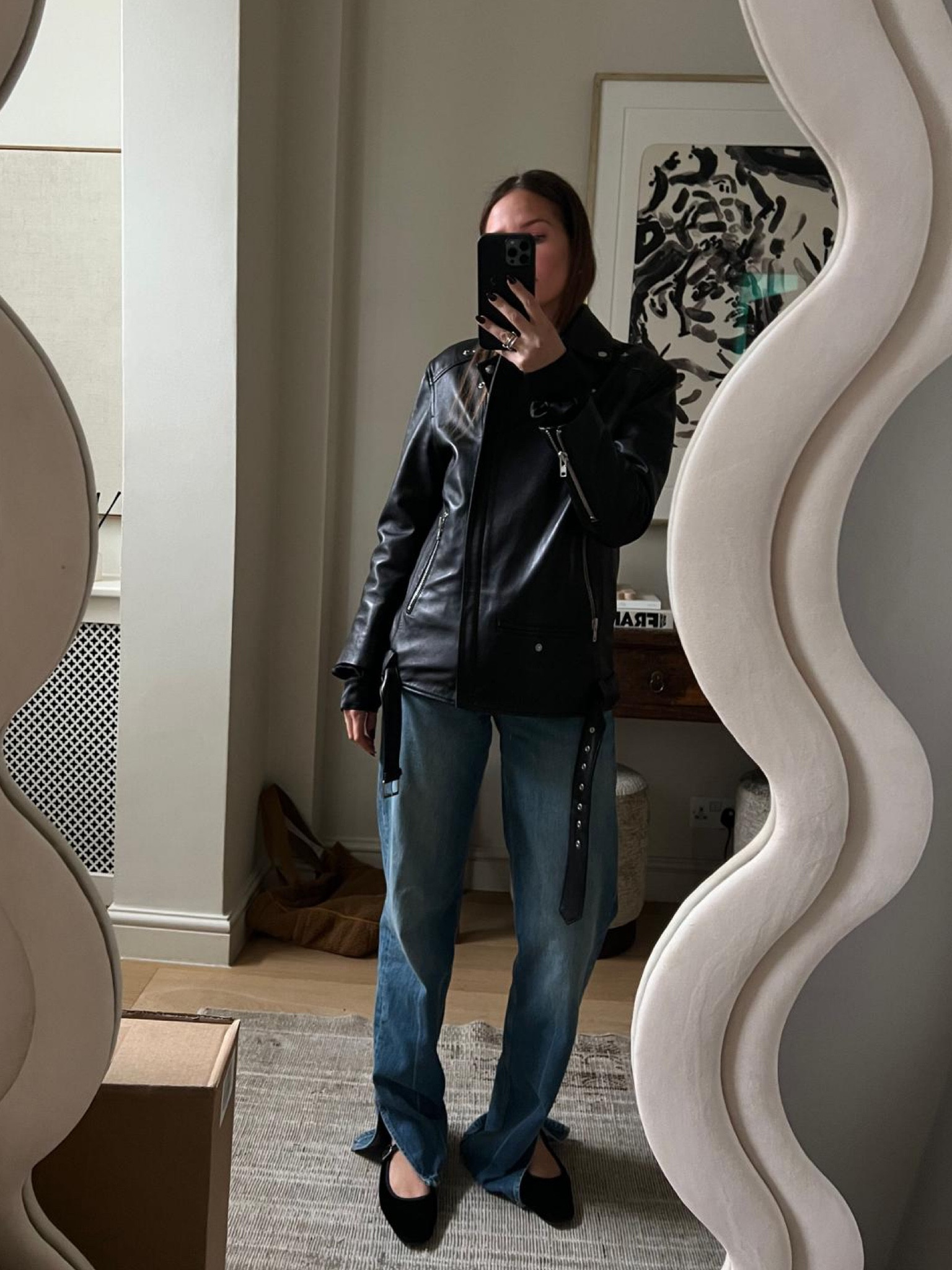 Late summer saviour 🖤

It’s officially jacket season! I’m digging out my wardrobe staple leather jacket and styling it with my favourite split hem jeans from Annie Bing and velvet ballerina flats.  

Leather jacket, denim, jeans, split hem jeans, velvet flats. Ballerina flats, Velvet flats, Mary Jane’s, Mary Jane flats. Autumnal, Fall, trans-seasonal style 

#LTKeurope #LTKstyletip #LTKSeasonal