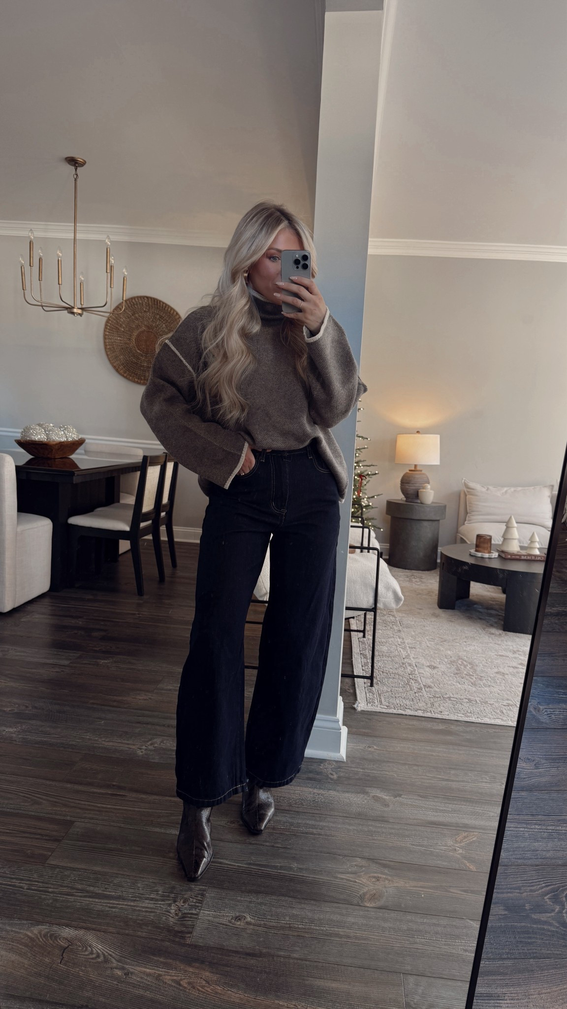 Casual winter ootd/ love this pullover sweater! So easy to throw on and go

#LTKHoliday #LTKFindsUnder100 #LTKSeasonal