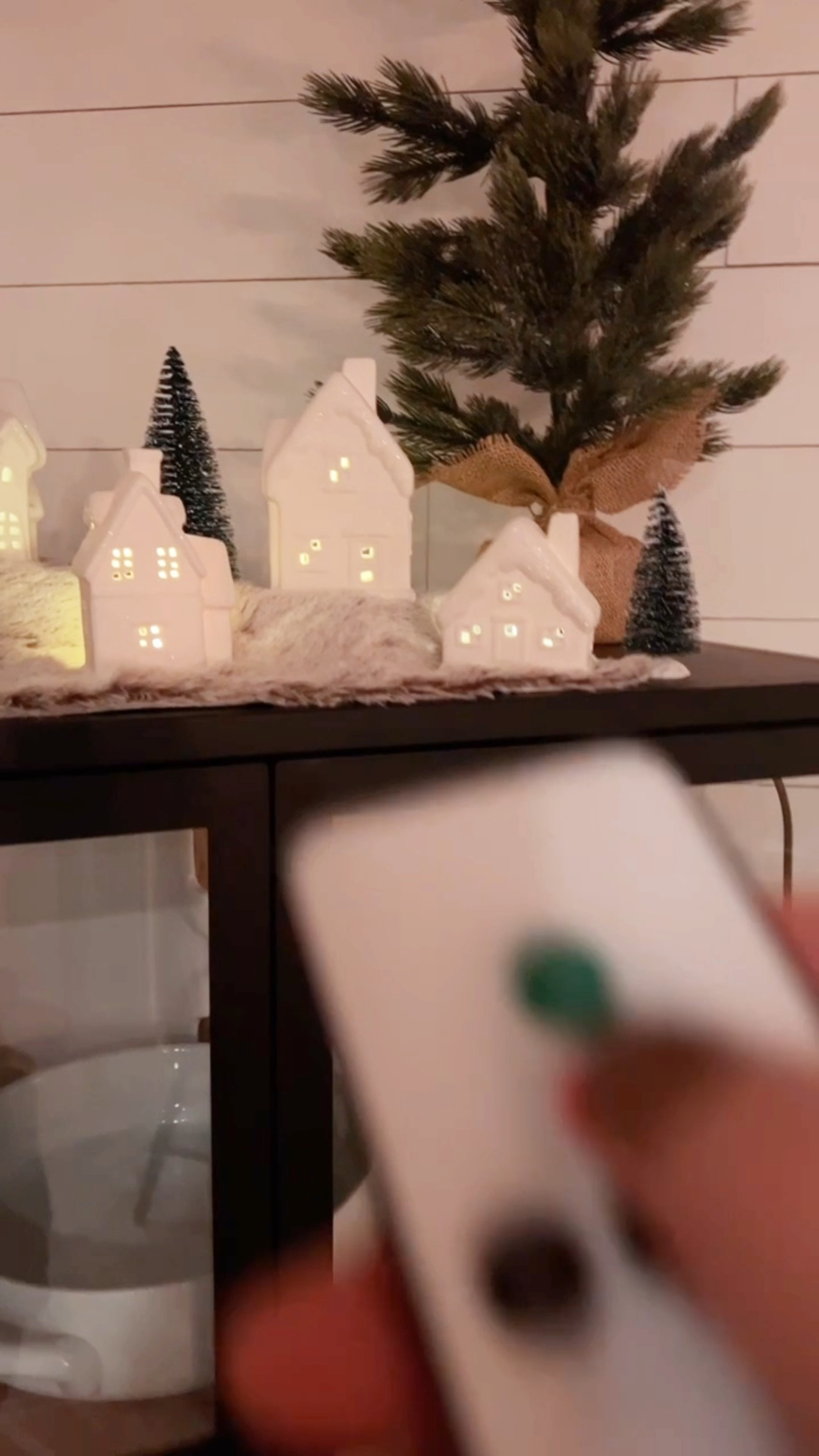 Holiday decor must haves!! Tea light candles that can be on a timer or turned on and off with a remote! 
Amazon finds! 

#LTKHoliday #LTKstyletip #LTKhome