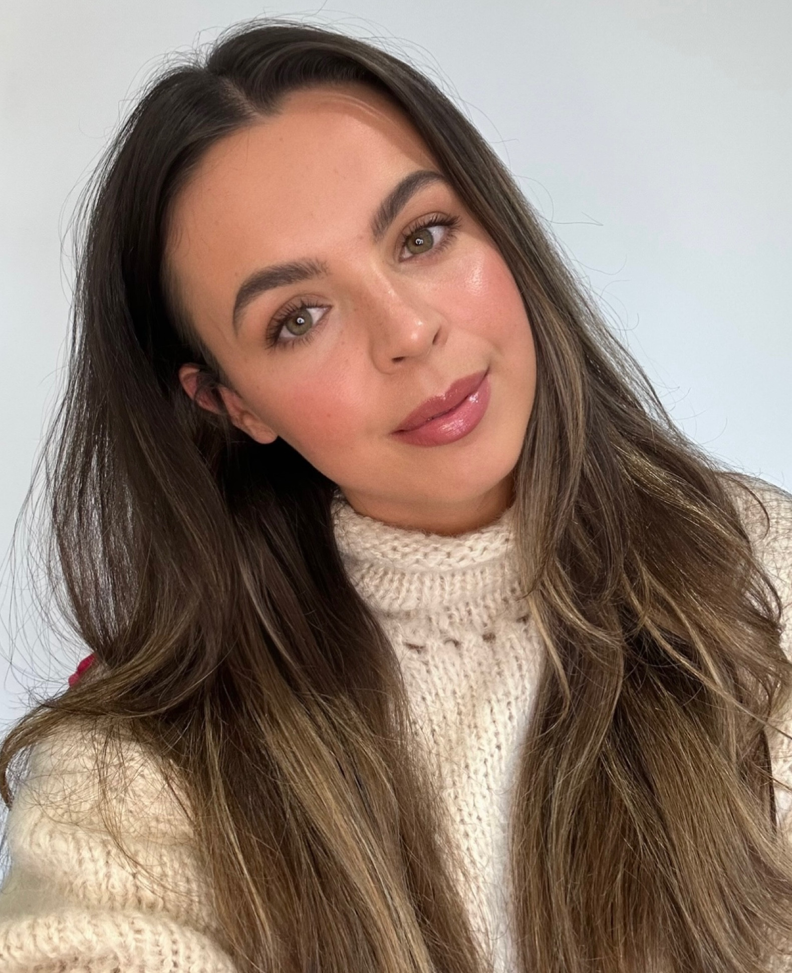 Will always be a sunkissed & bronzed kinda gal 

@charlotte tilbury invisible UV primer 
@rarebeauty foundation brush
@lauramercier real flawless foundation shade buff
@narscosmetics concealer in shade honey 
@rarebeauty concealer brush
@refybeauty duo brush 
@chanel bronzing cream in medium 
@charlottetilbury brow wiz in dark brown
@toofaced brow wig in dark brown
@toofaced sunset stripped palette 
@kevinaucoin eyelash curler 
@ysl lash clash mascara in brown 
@rarebeauty blush in 
@chanel lipliner in nude brun
@chanel baume 
@dior lip maximiser 


#LTKGiftGuide #LTKbeauty #LTKMostLoved