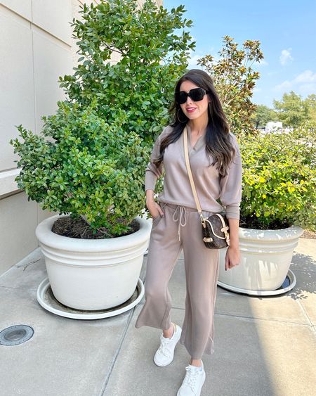 Chic matching sets  from @walmartfashion 👌🏻 the scuba fabric feels so luxe and fit is incredibly flattering!  Wearing XS in both #walmartpartner #walmartfashion fall outfit Walmart finds brown lounge set leisurewear travel outfit school drop off 

#LTKstyletip #LTKsalealert #LTKunder50
