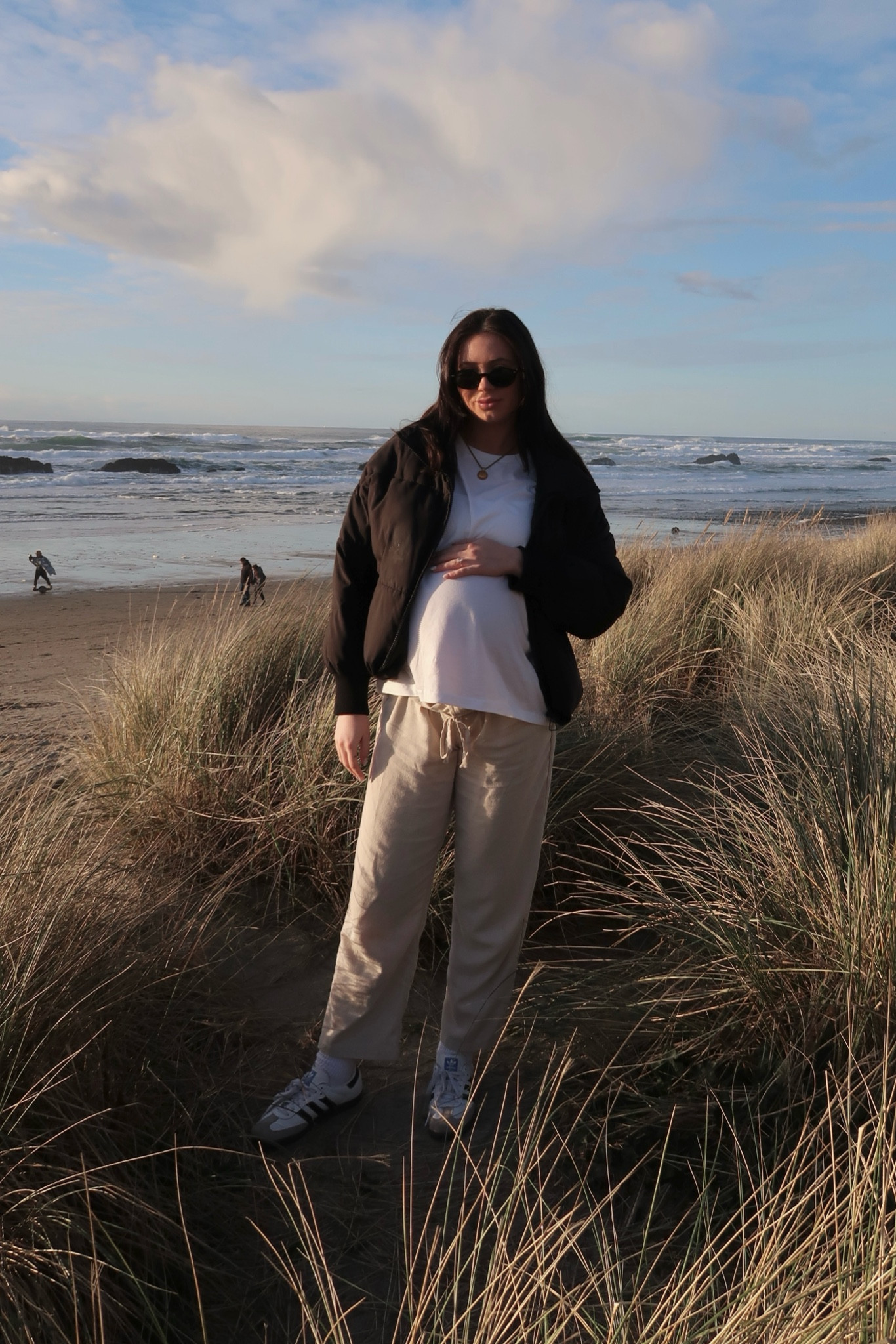Oversized white tees are necessary especially to be comfortable with the bump! I’ll definitely be wearing this tee afterwards too. Puffer that I have worn over and over again - not stopping anytime soon! Linen pants that are SO great for the bump (or without - both of my pairs I have had since pre-preg)

#LTKbump