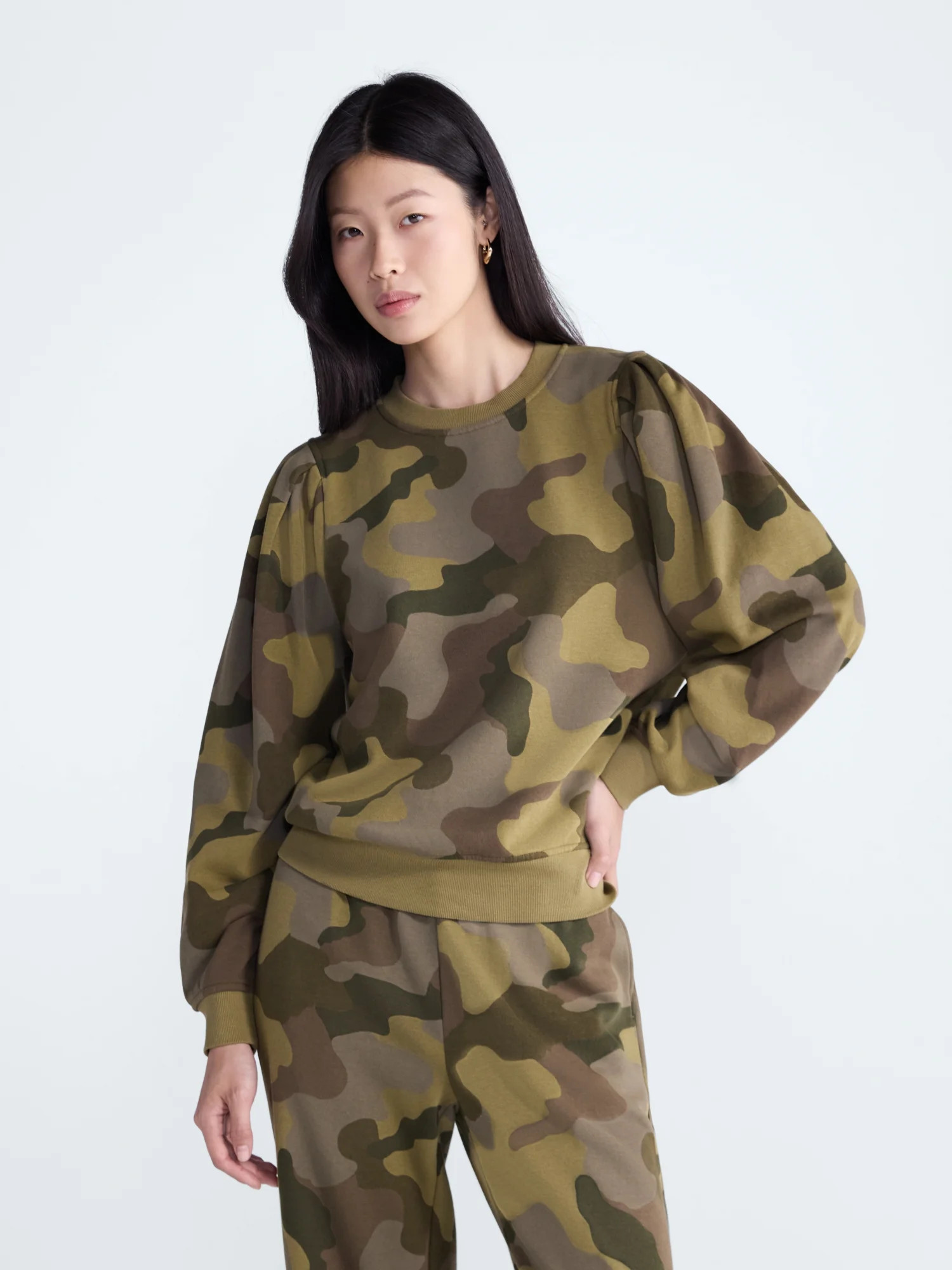 Scoop Women’s and Women's Plus Pleat Shoulder Sweatshirt, Sizes XS-4X | Walmart (US)