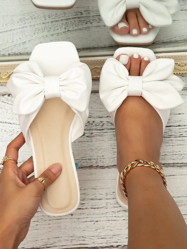 HomeShoesWomen ShoesWomen SandalsWomen Flat SandalsBow Decor Slide Sandals | SHEIN