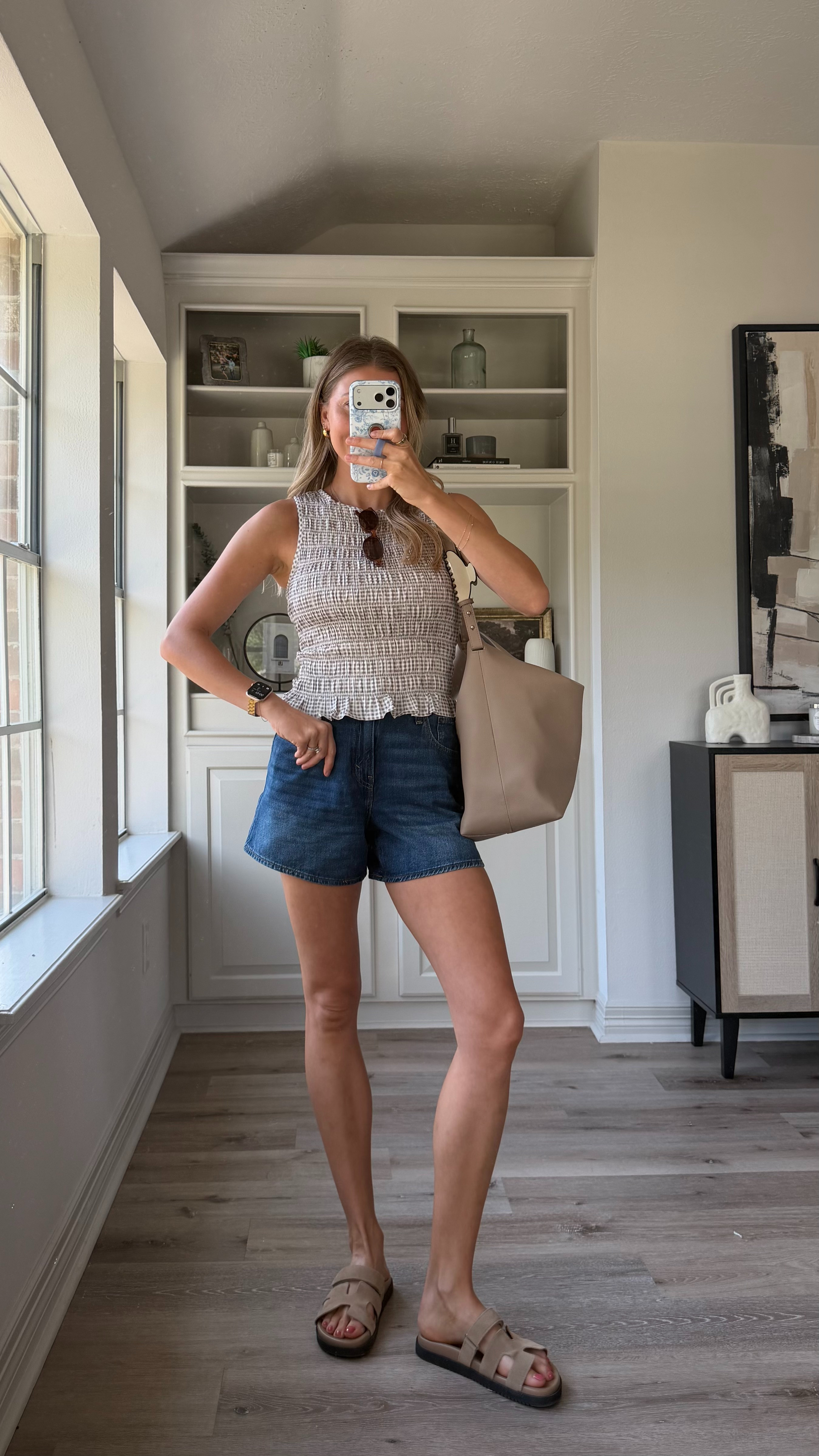 Early fall outfit! Size S in top and 26 in jean shorts!
 

 