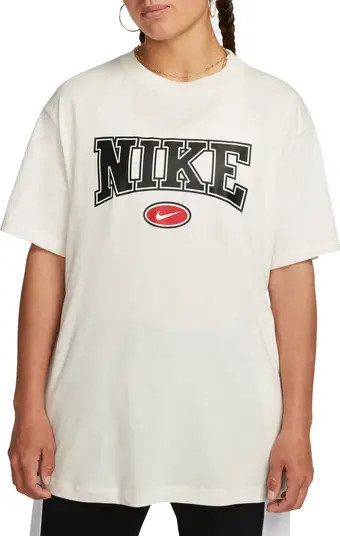 Sportswear Essential Graphic Tee | Nordstrom