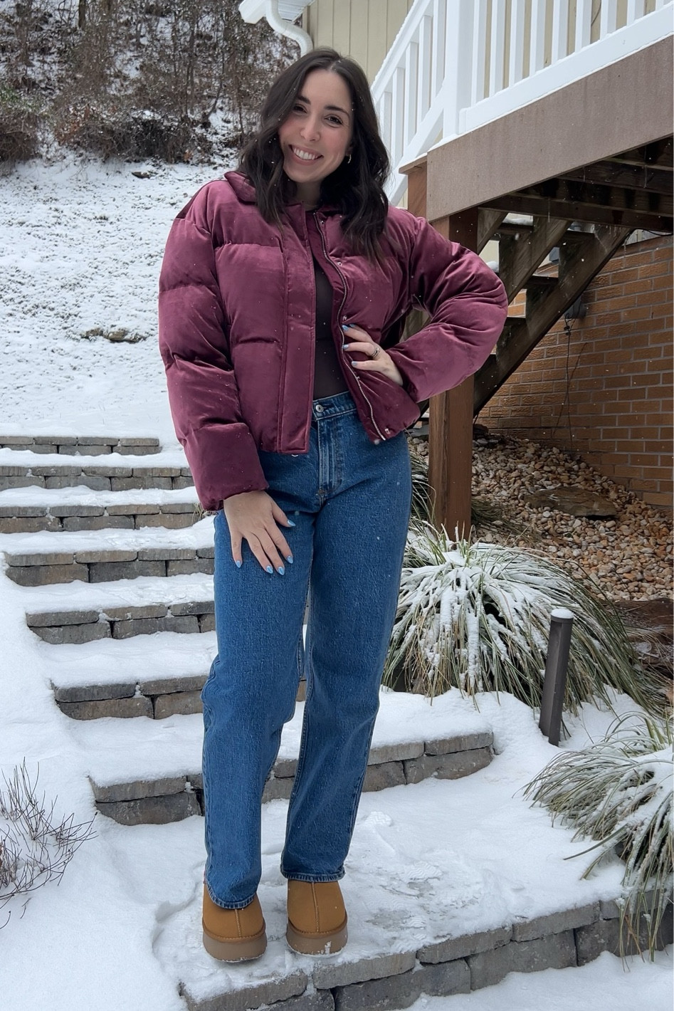 Abercrombie haul with 2 items: 
SOFT Velvet puffer coat (50% off) 
Low rise jeans 

#LTKFindsUnder100 #LTKSaleAlert