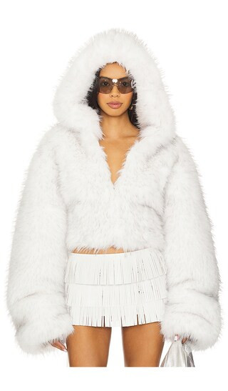 Kim Shui Hody White Faux Fur Jacket in White. - size M | Revolve Clothing (Global)