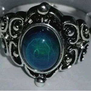 OVAL MOOD RING BOHEMIAN CHANGING COLORS | Poshmark
