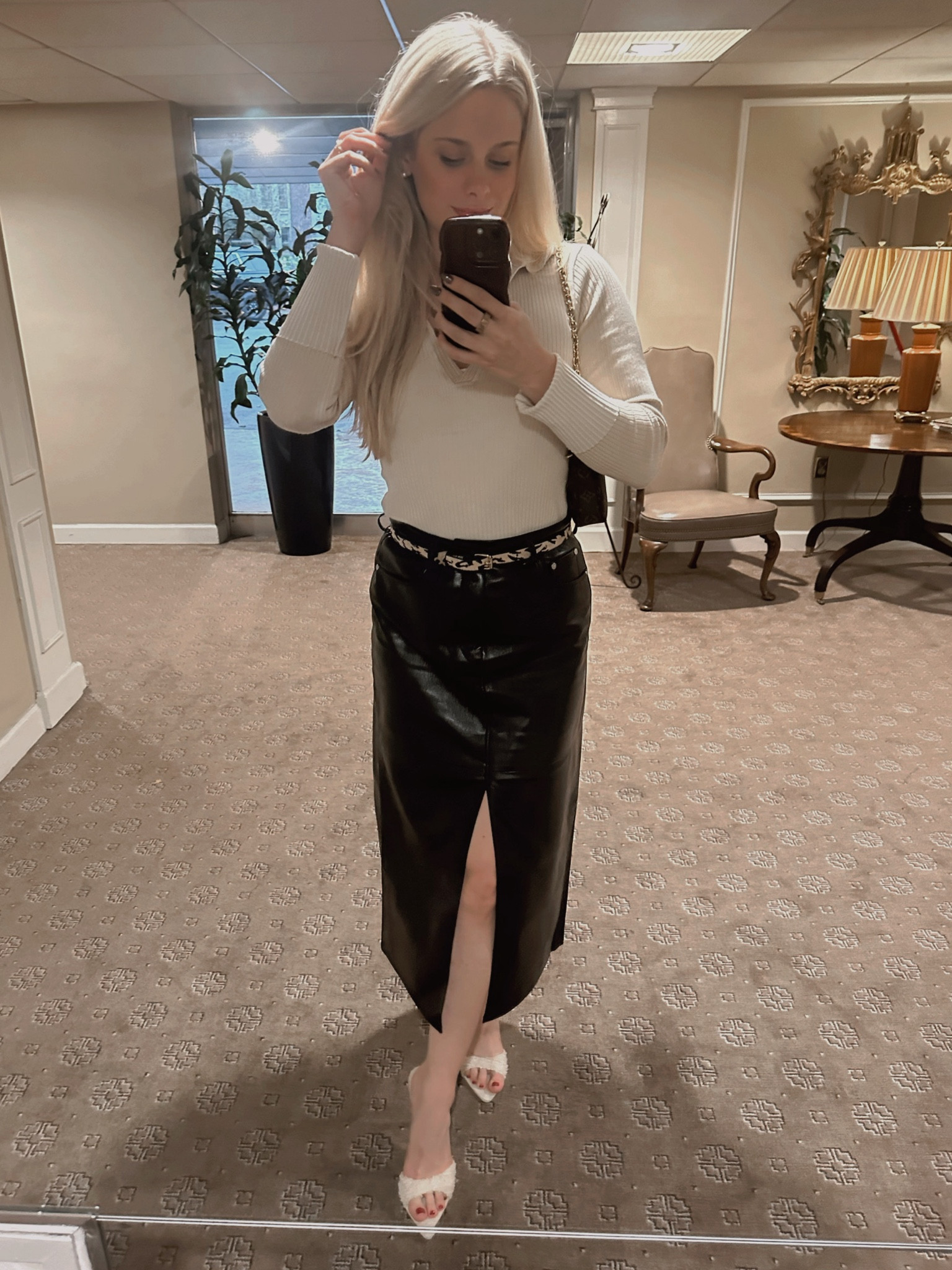 Straight from the office for dinner + drinks with the girls🖤🐆 this leather midi skirt is on sale for $49 and is the perfect day to night piece for fall! #workootd #revolvesale

#LTKWorkwear #LTKSaleAlert #LTKStyleTip