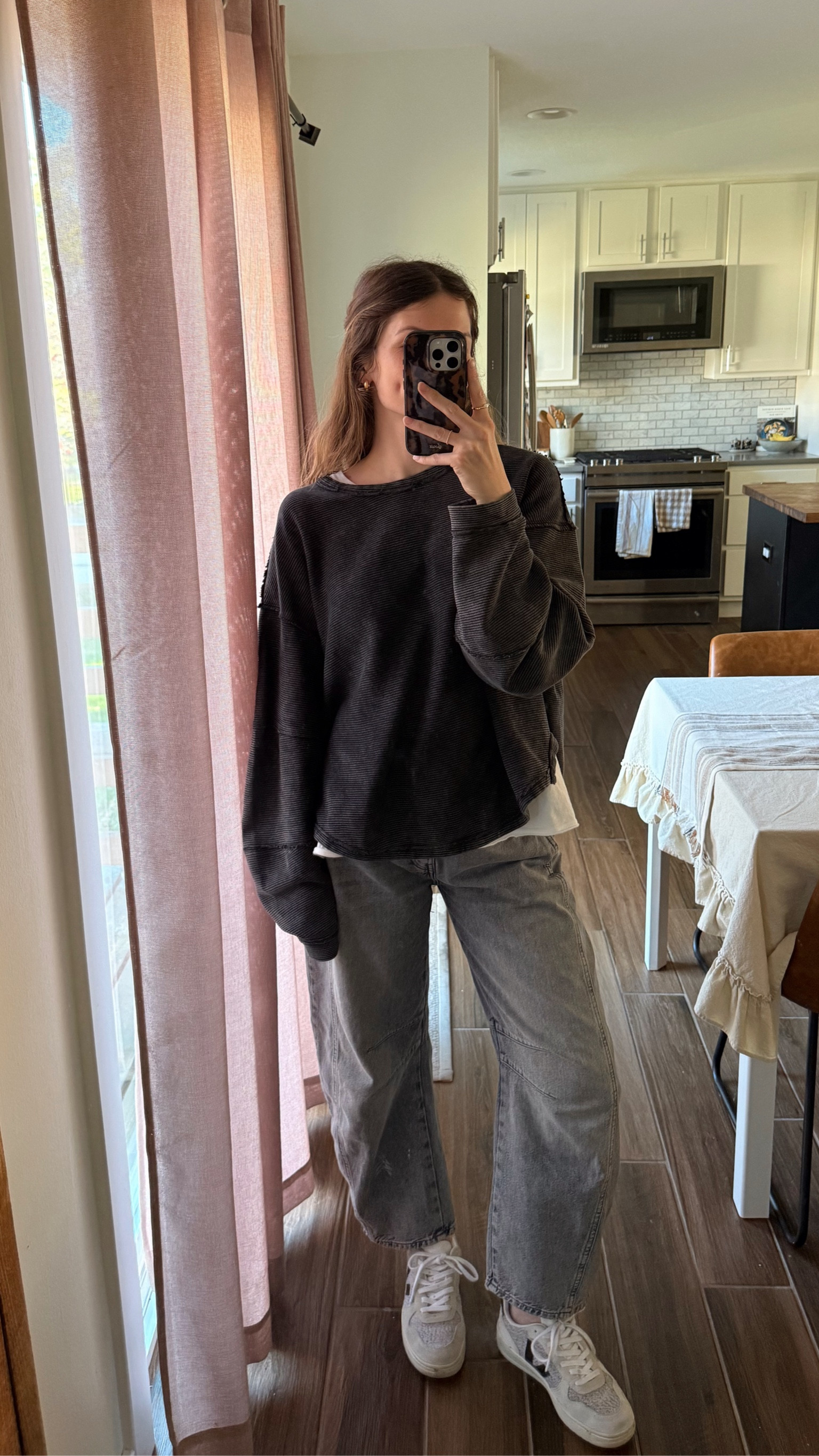 wearing a small in both tops and barrel jeans are tts and so comfy 

Fall outfit, casual outfit, mom outfit 

#LTKSeasonal