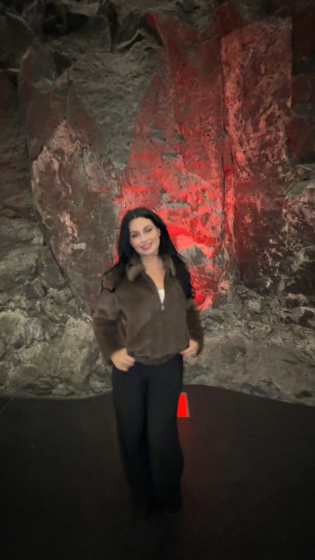 Perfect outfit! 🤍

This is an easy date night outfit or brunch outfit! I love this brown faux fur jacket, black trousers, and cream top.

#blackpants #brownjacket #fauxfurjacket #marneystidbits #creamshirt



#LTKFindsUnder100 #LTKootd #LTKSaleAlert