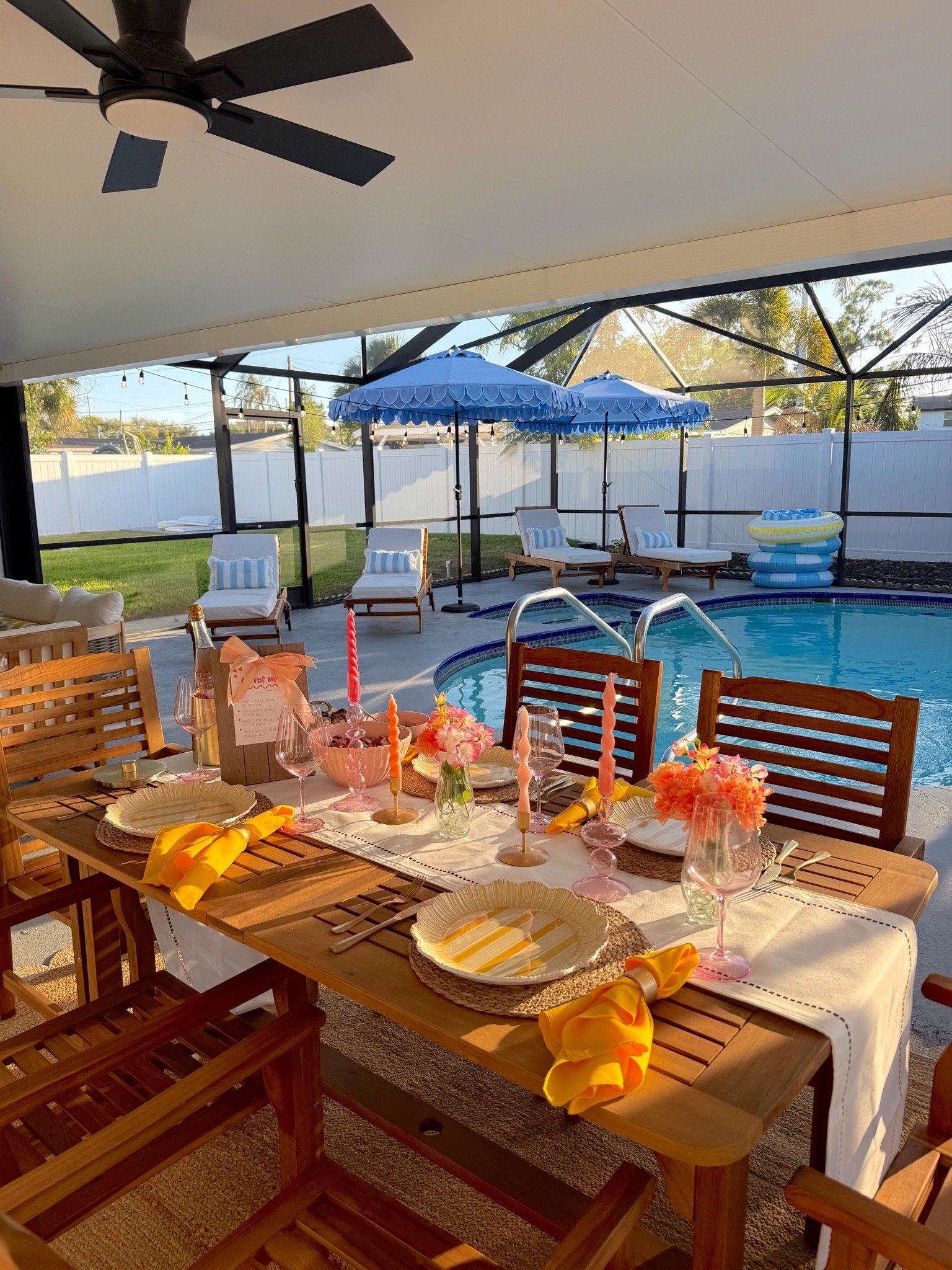 #ad this weeks Tuesday Toast is a little backyard bbq brought to you by the cutest @wayfair tablescape ⭐️🌸🌞 (yes All the furniture back here is also Wayfair!) #wayfair #wayfairpartner #hostingseries 

shop everything over on my @shop.ltk