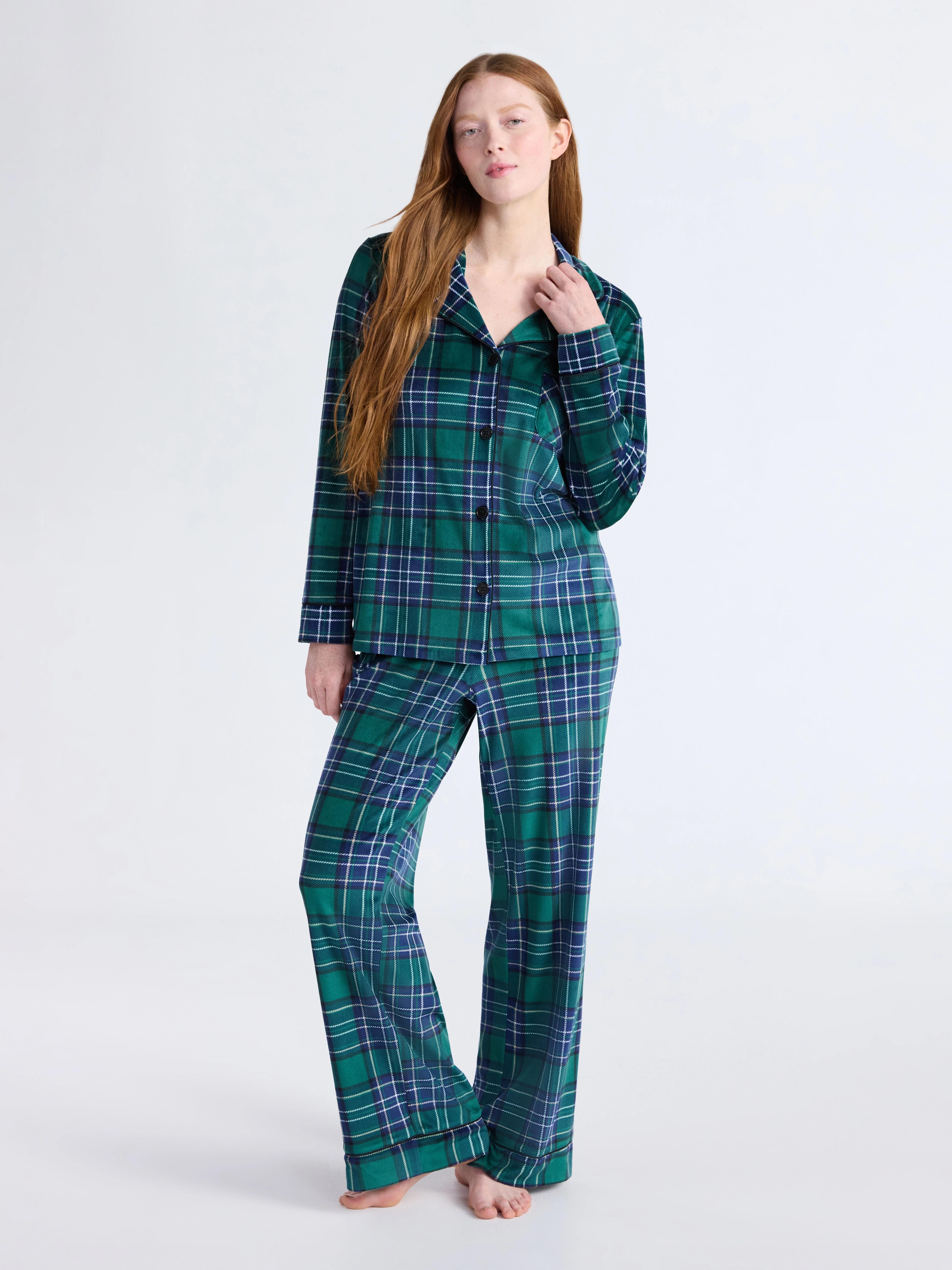 Joyspun Women’s Stretch Velour Notch Collar Long Sleeve Pajama Set, Sizes XS to 4X | Walmart (US)