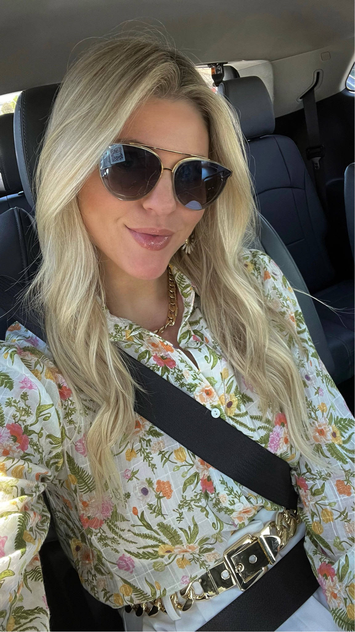 Krewe mirrored sunglasses, red dress floral workwear button up, express white wide leg pants, gold belt, gold necklace 

#LTKworkwear #LTKstyletip #LTKtravel