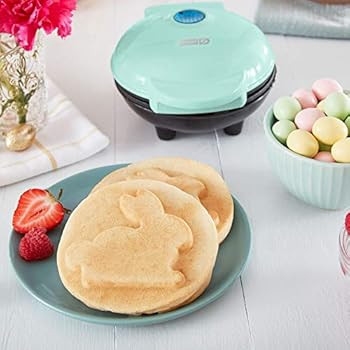 DASH DMWB001AQ Mini Maker for Individual Waffles, Hash Browns, Keto Chaffles with Easy to Clean, Non | Amazon (US)