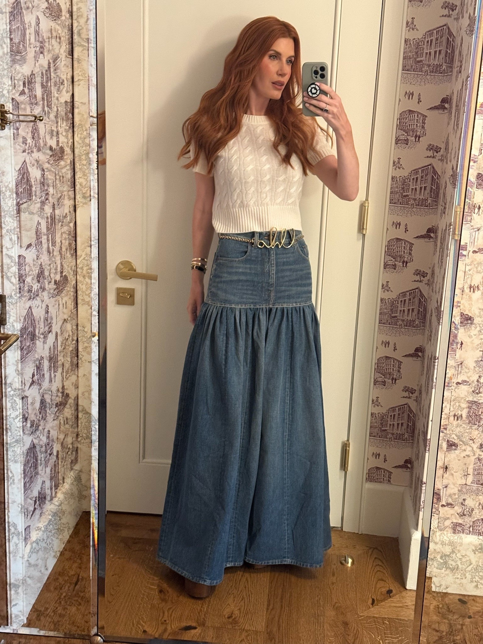 Such a beautiful pant. So many compliments on these😍 love the wide leg and how they flow when I walk.

#LTKNYFW #LTKgrwm #LTKootd