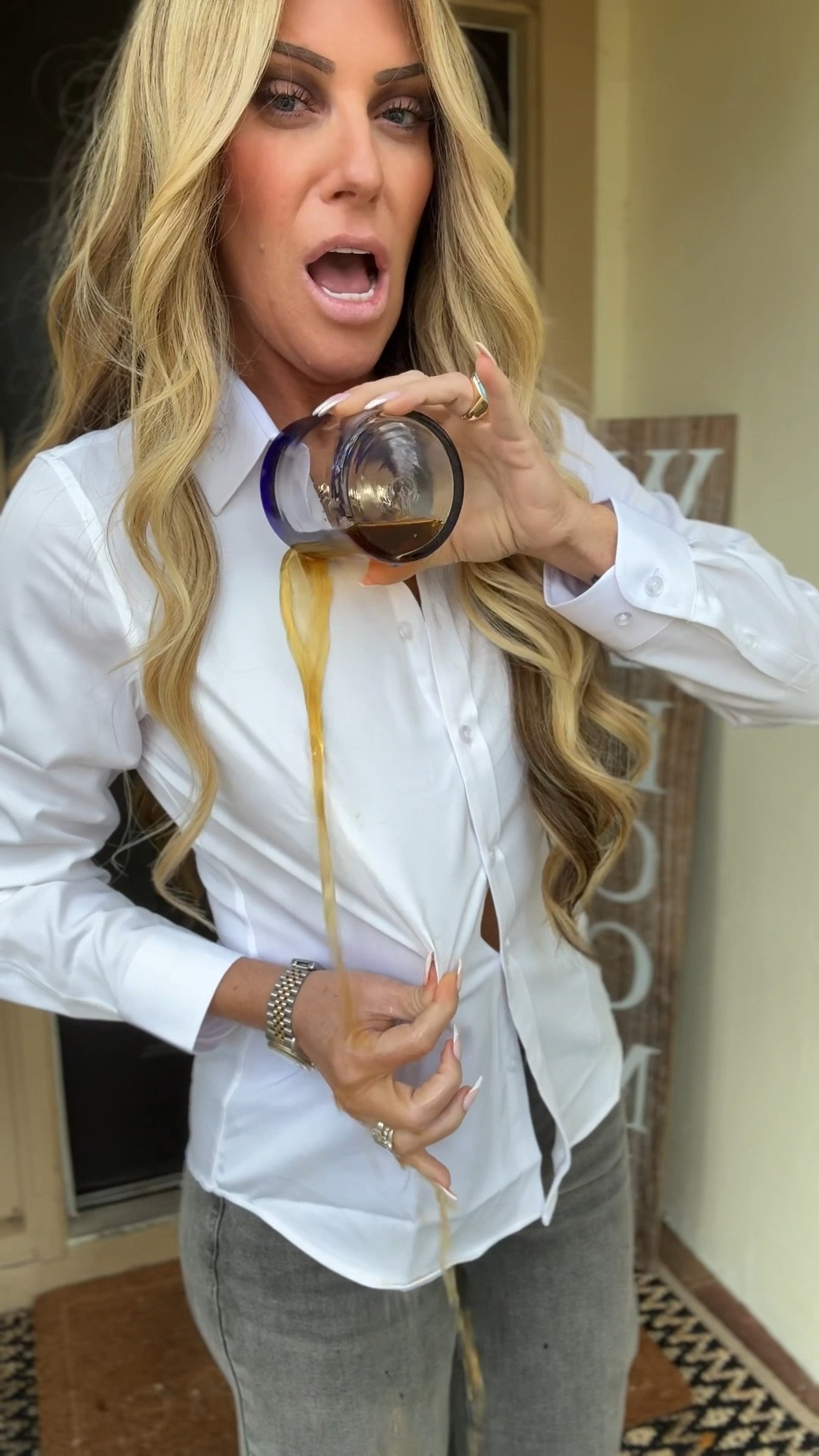 This button-down shirt is actual magic ✨ Water-repellent, stain-resistant, and has just the right amount of stretch so it moves with you without losing its shape. The fit is so flattering—not boxy, not tight—and it runs true to size with extended sizing available. If you need a polished, no-stress dress shirt for the office (or anytime you want to look put-together with zero effort), this is that shirt. Bonus: it’s shockingly affordable, so yes… you’ll want more than one.

#LTKWorkwear #LTKFindsUnder50 #LTKSaleAlert