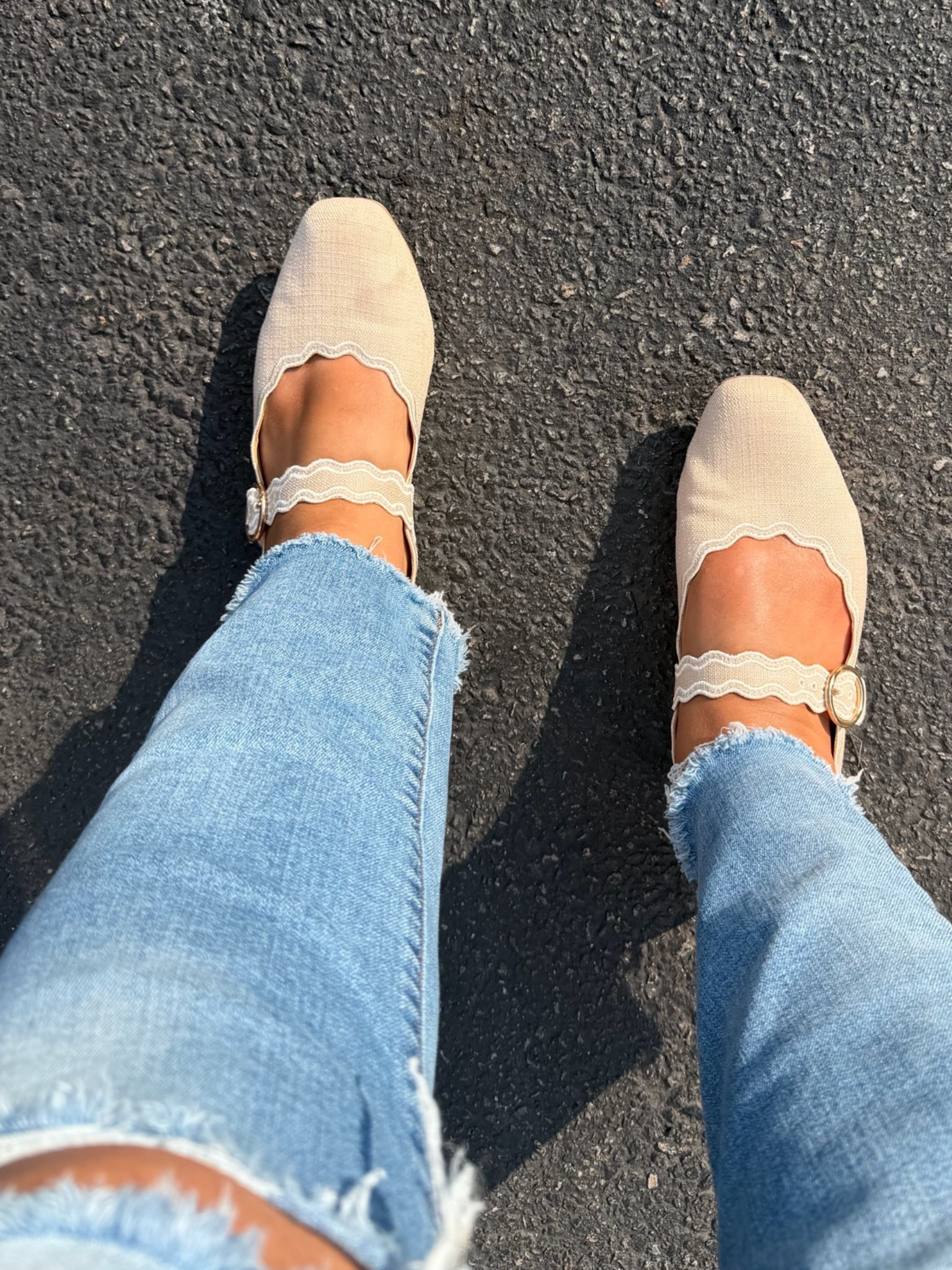 Loving these flats from dolce vita

#LTKSeasonal #LTKootd #LTKmomlife